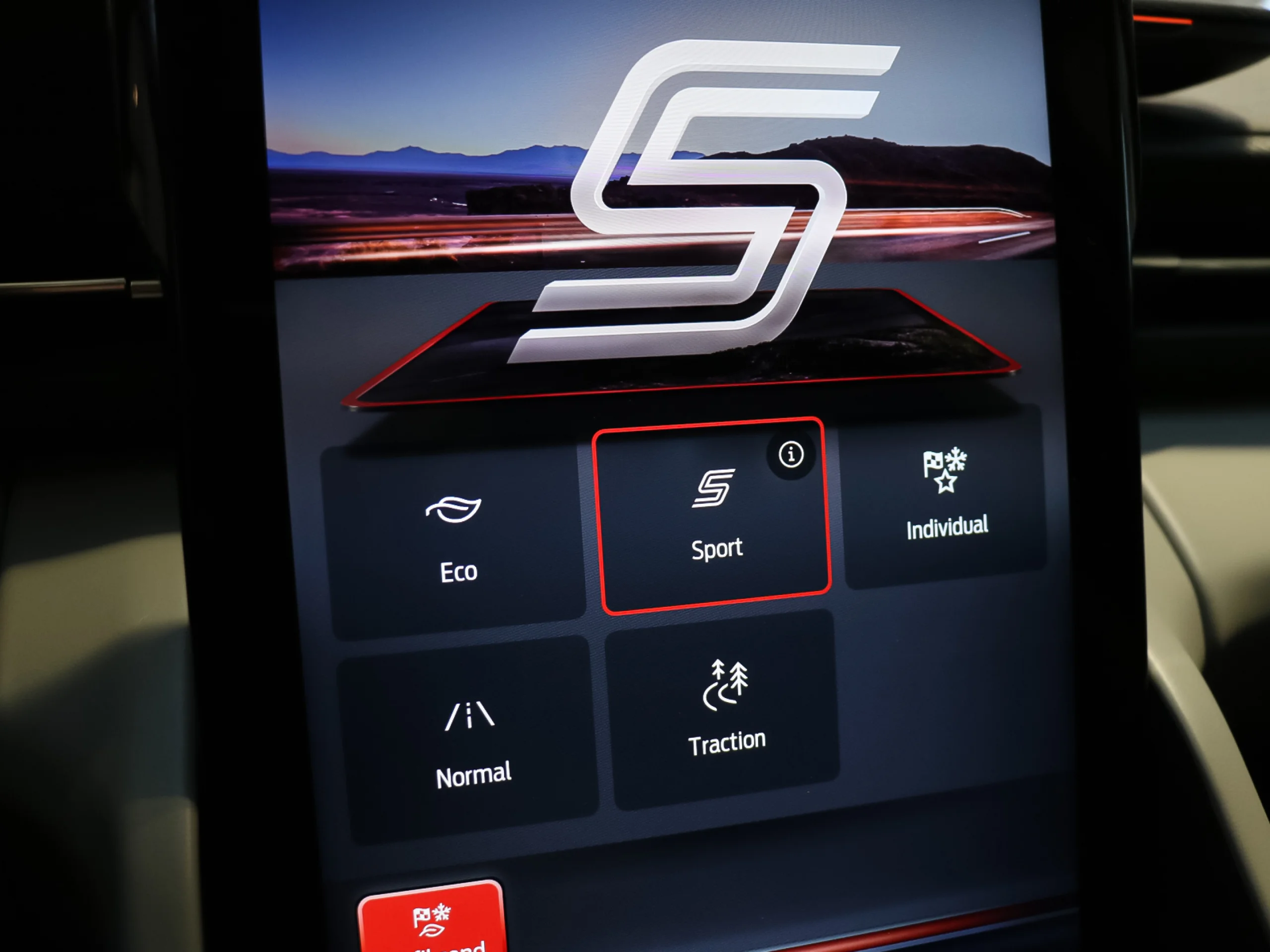 Ford Capri CX740L Premium R. Ext. AWD 77kWh 250 kW (340 CV) - Foto 27