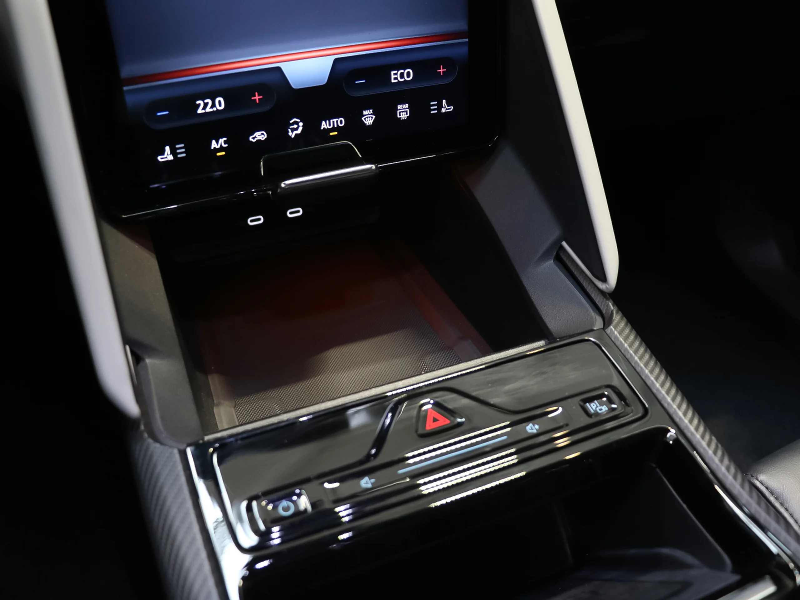 Ford Capri CX740L Premium R. Ext. AWD 77kWh 250 kW (340 CV) - Foto 34