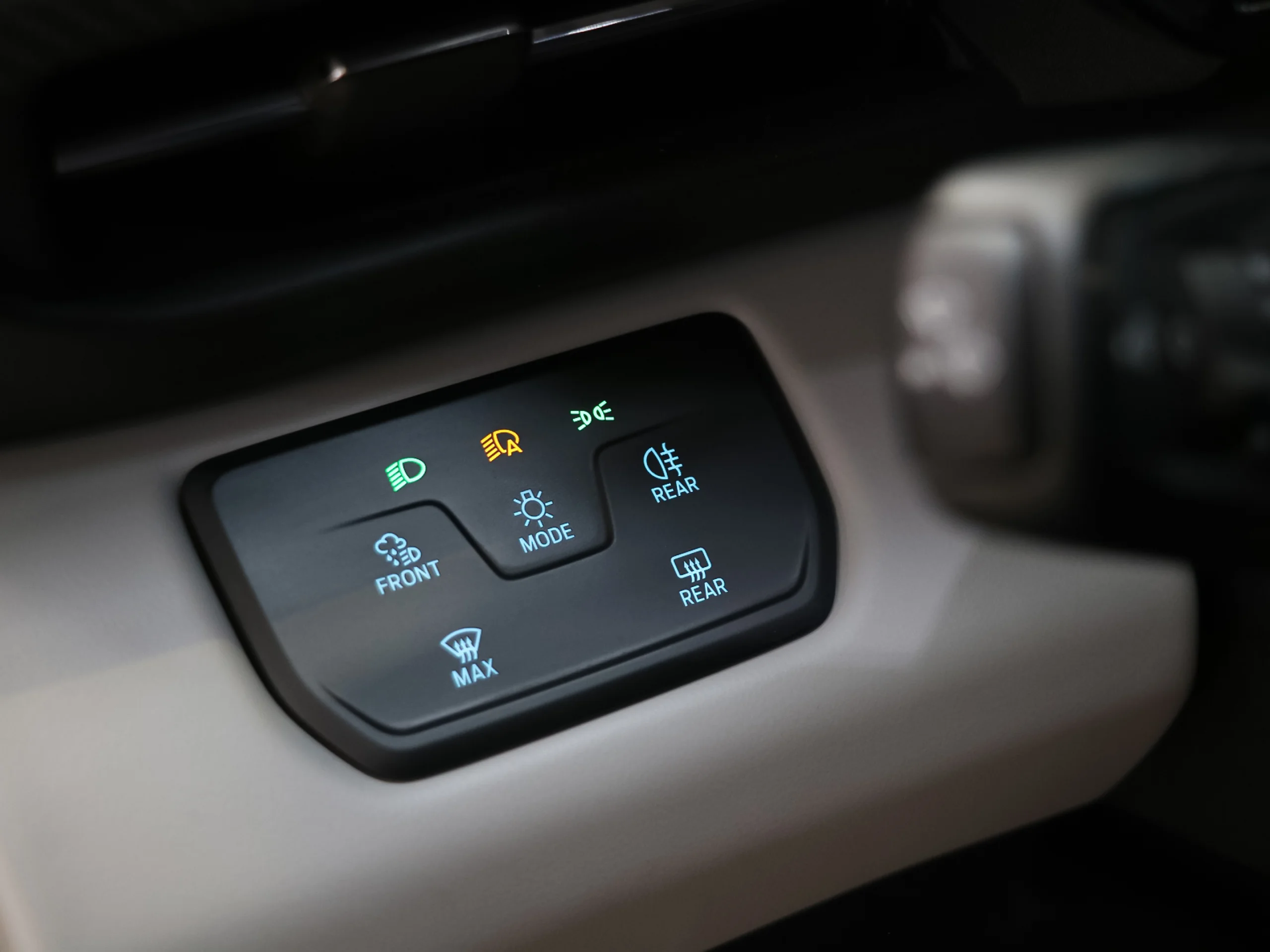 Ford Capri CX740L Premium R. Ext. AWD 77kWh 250 kW (340 CV) - Foto 46