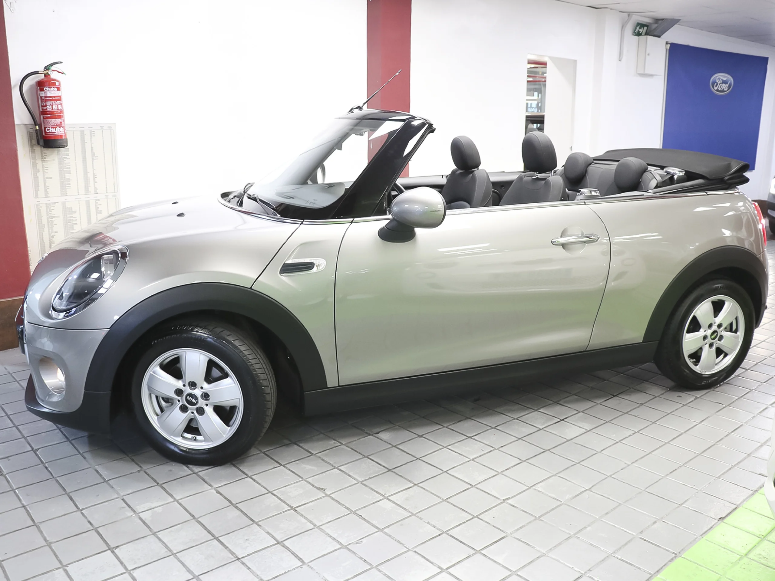 MINI Cabrio Cooper 100 kW (136 CV) - Foto 2