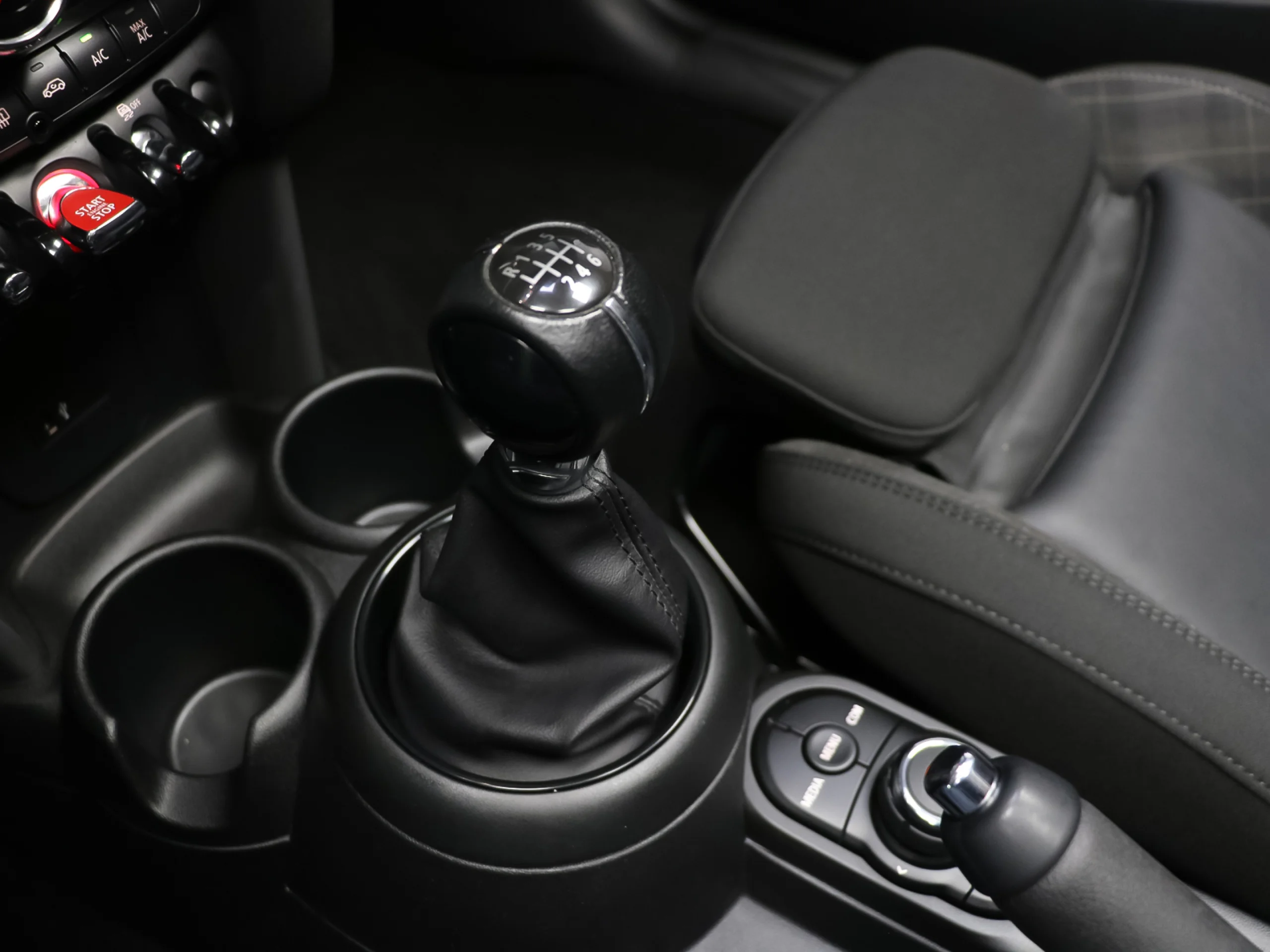 MINI Cabrio Cooper 100 kW (136 CV) - Foto 24