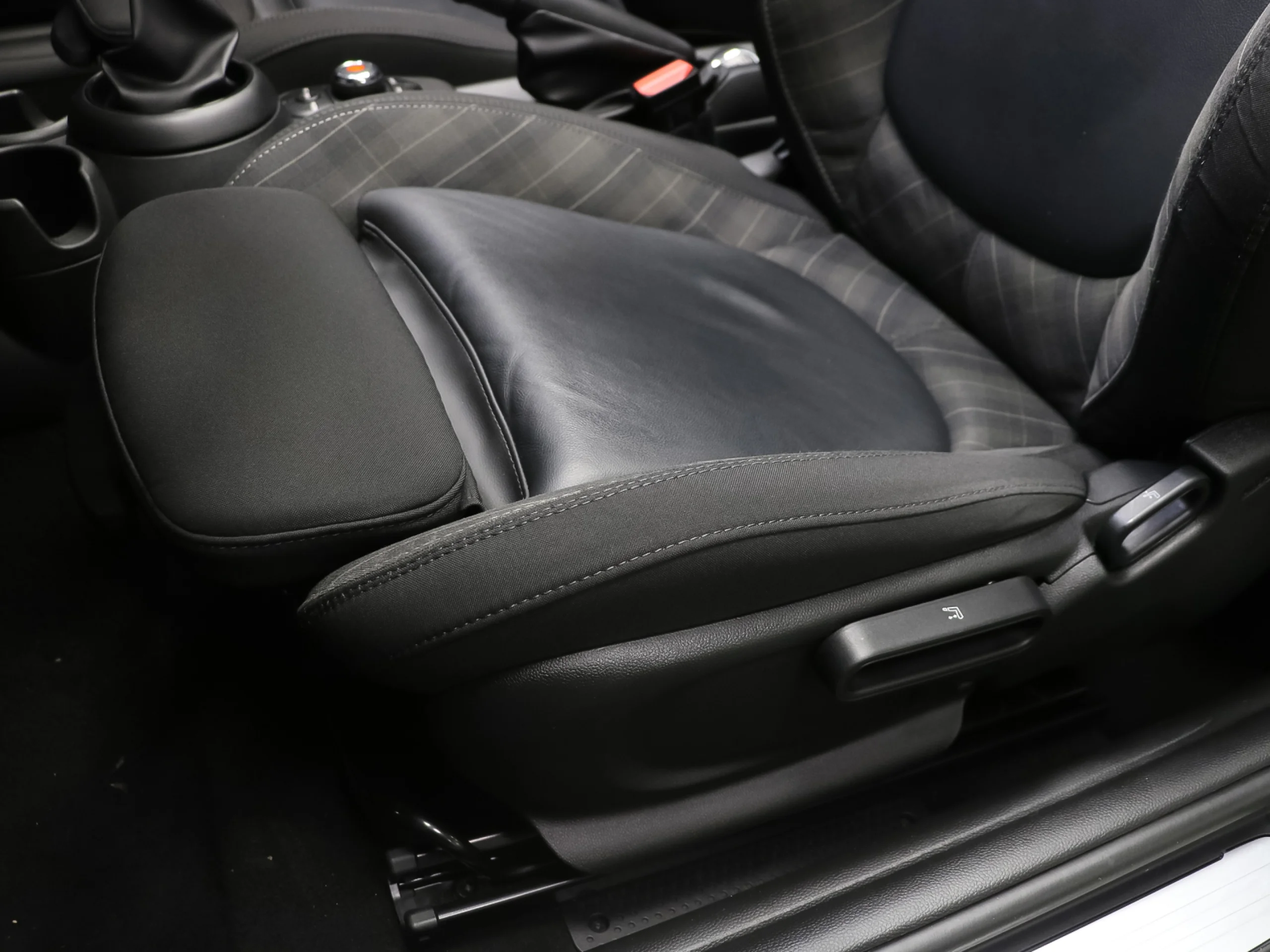 MINI Cabrio Cooper 100 kW (136 CV) - Foto 10