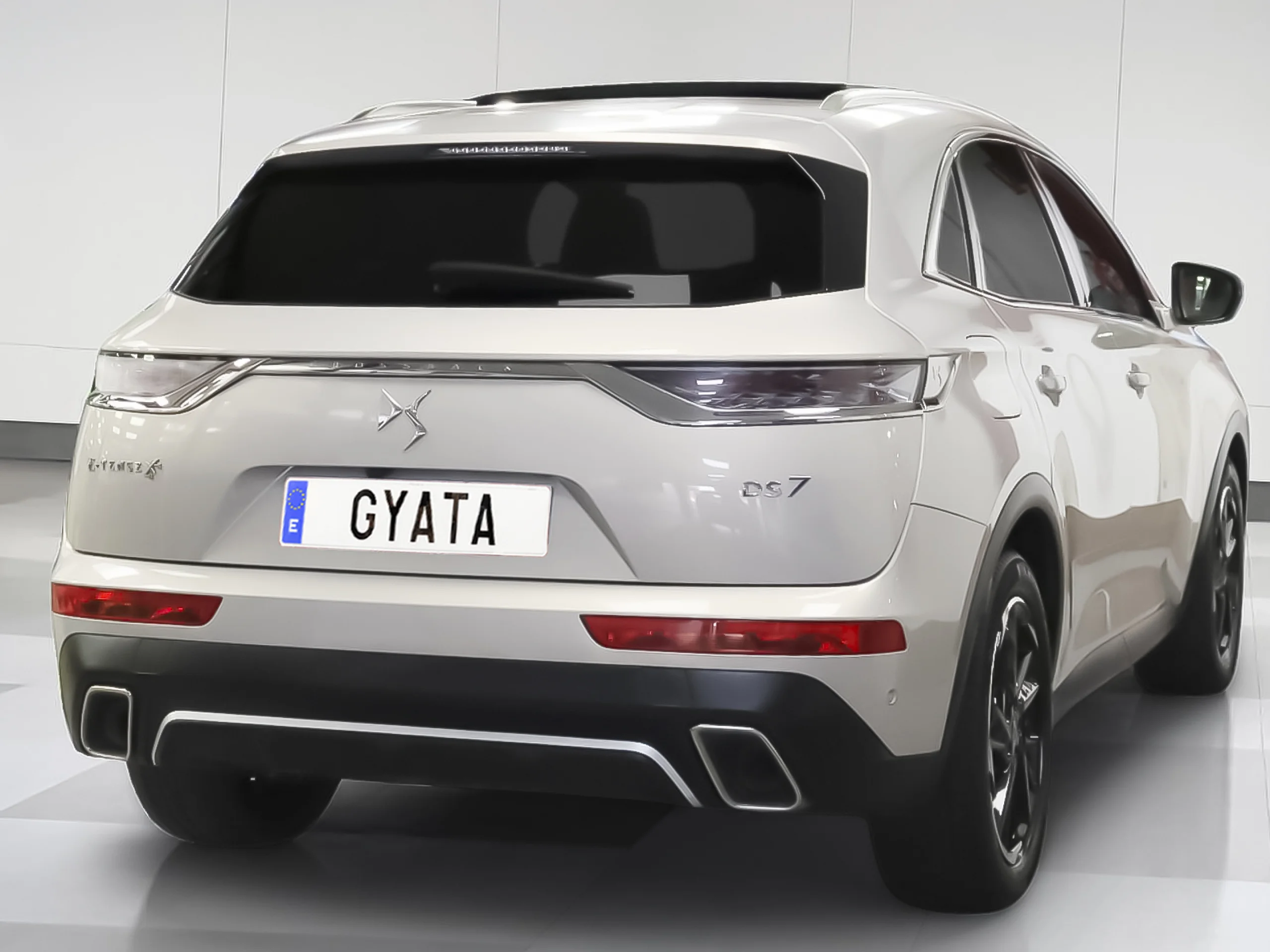 DS DS7 Crossback E-Tense 300 Grand Chic 4WD Auto 221 kW (300 CV) - Foto 2