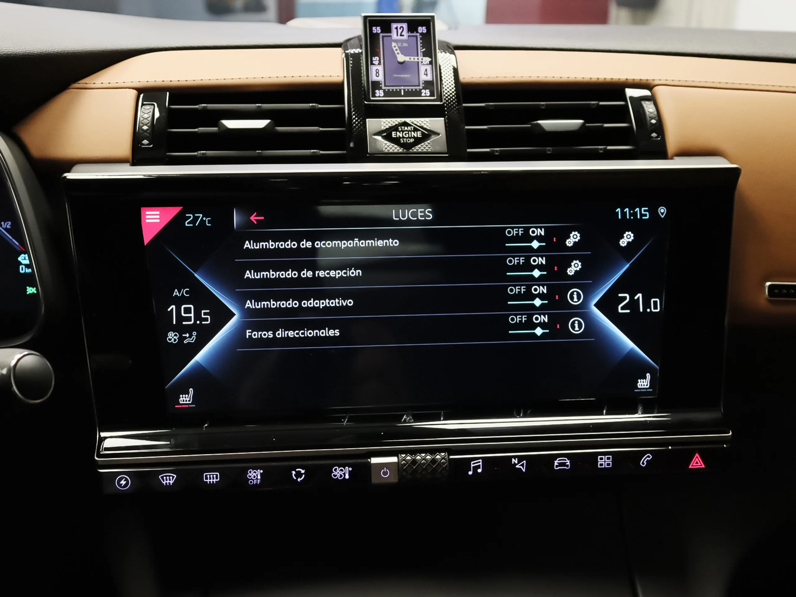 DS DS7 Crossback E-Tense 300 Grand Chic 4WD Auto 221 kW (300 CV) - Foto 35