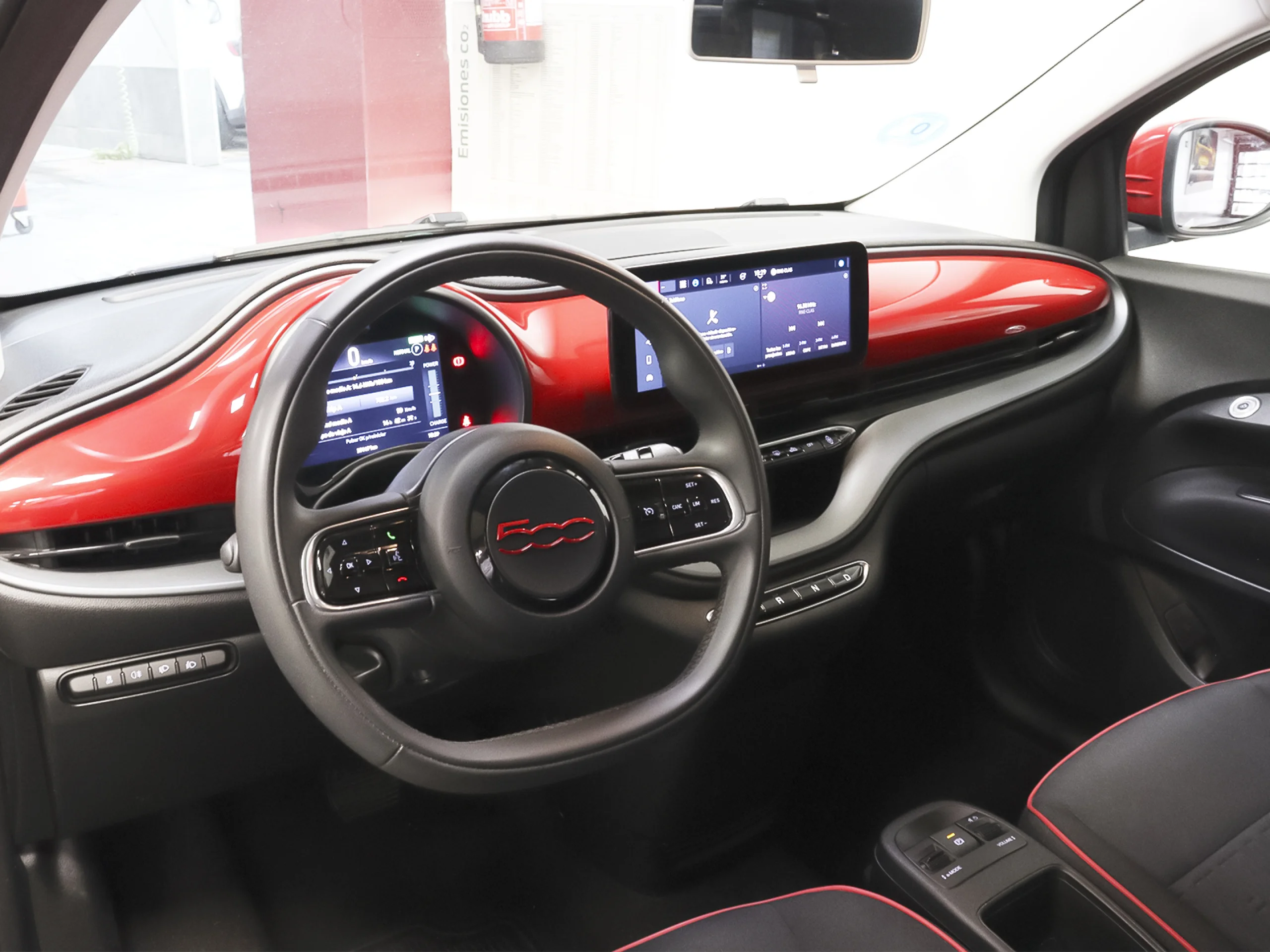 Fiat 500 Electrico Red Hb 320km 85 kW (118 CV) - Foto 3