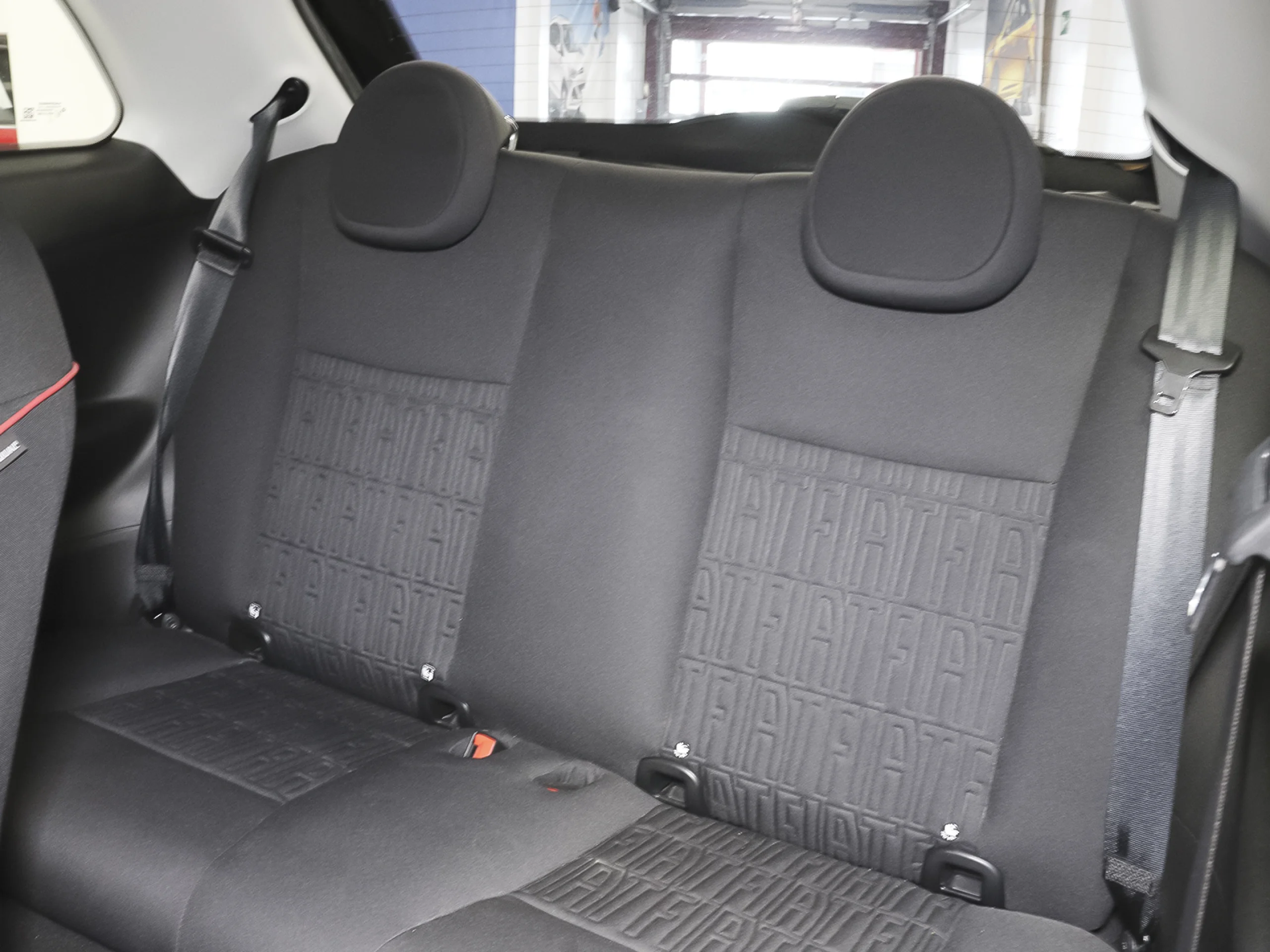 Fiat 500 Electrico Red Hb 320km 85 kW (118 CV) - Foto 6