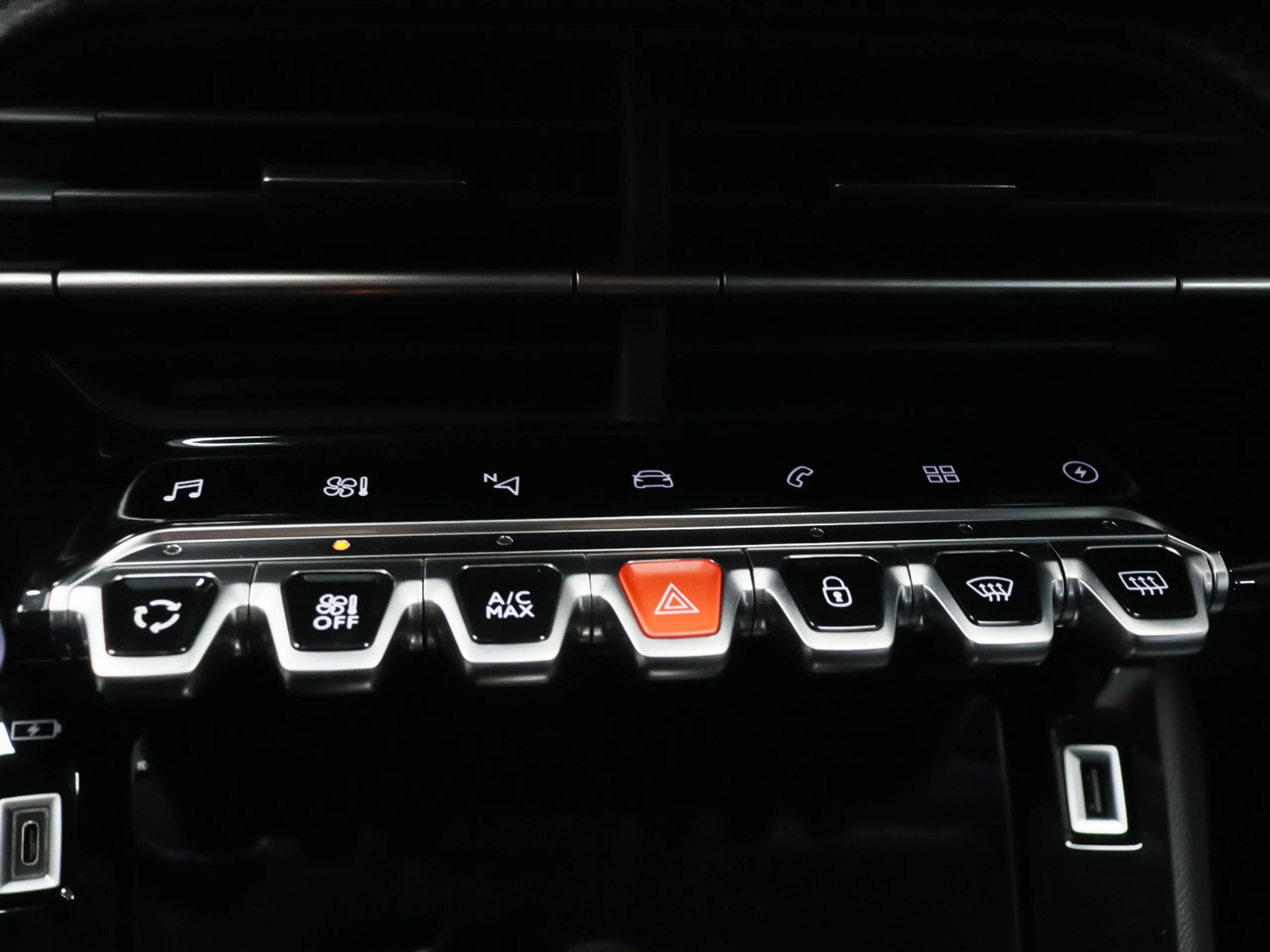 Peugeot E-208 Eléctrico Allure Pack 100 kW (136 CV) - Foto 27