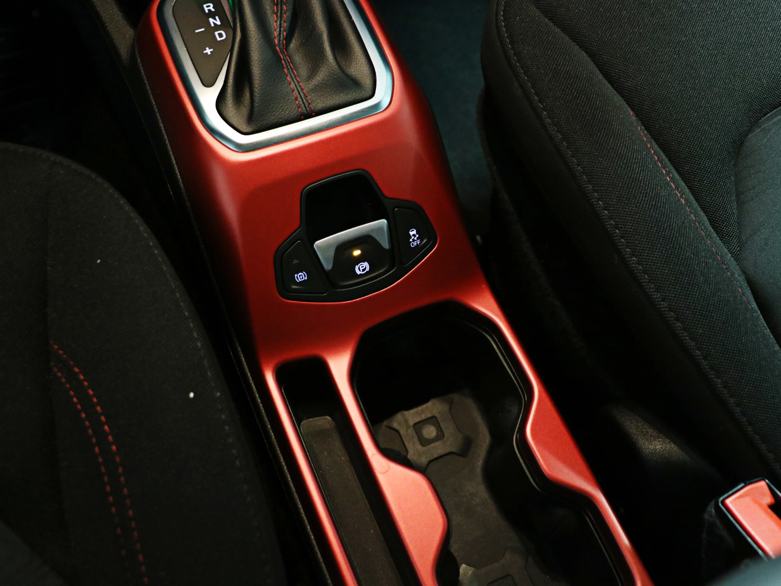 Jeep Renegade 1.3 PHEV Trailhawk AWD AT 177 kW (240 CV) - Foto 24