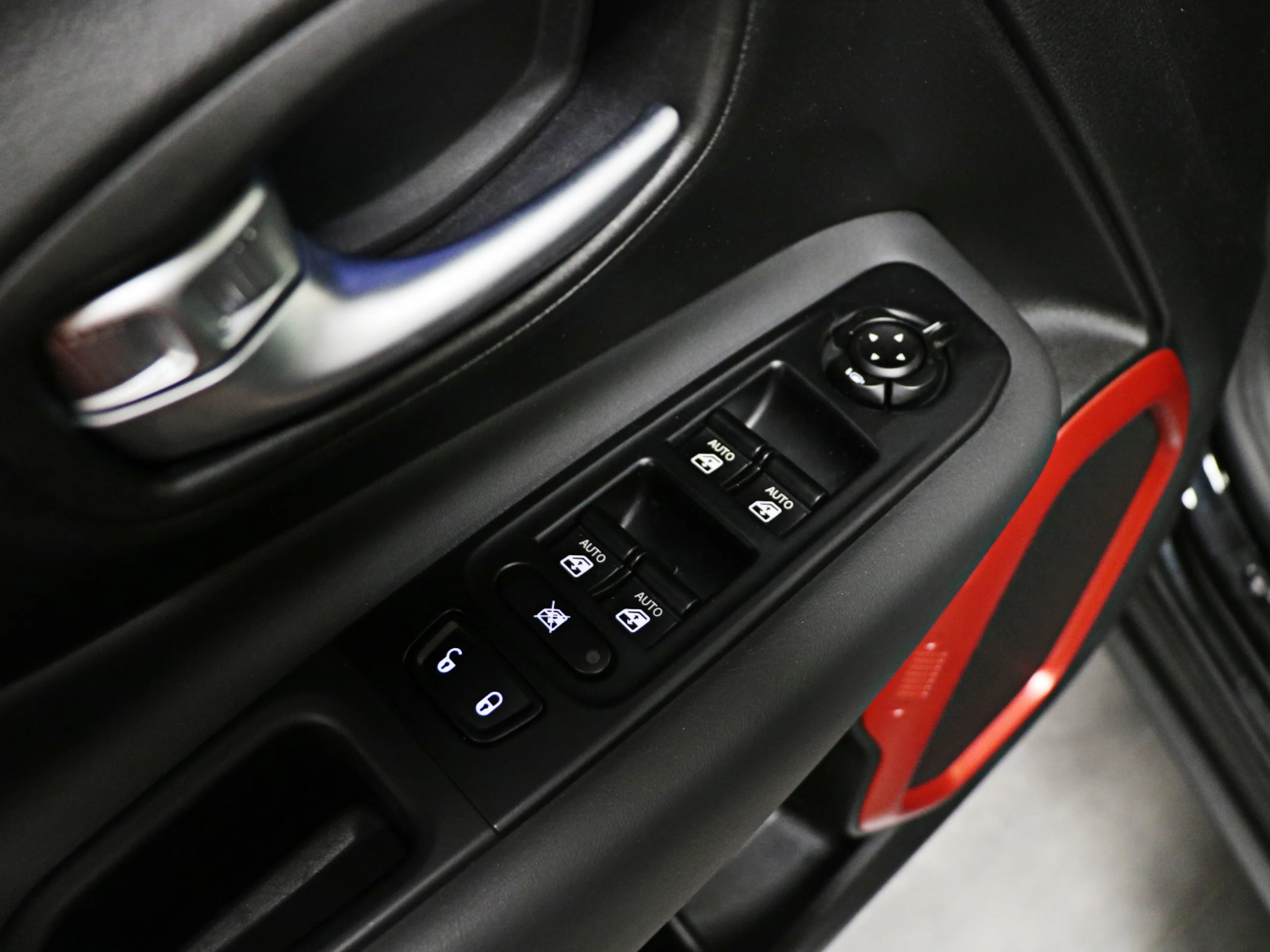 Jeep Renegade 1.3 PHEV Trailhawk AWD AT 177 kW (240 CV) - Foto 38