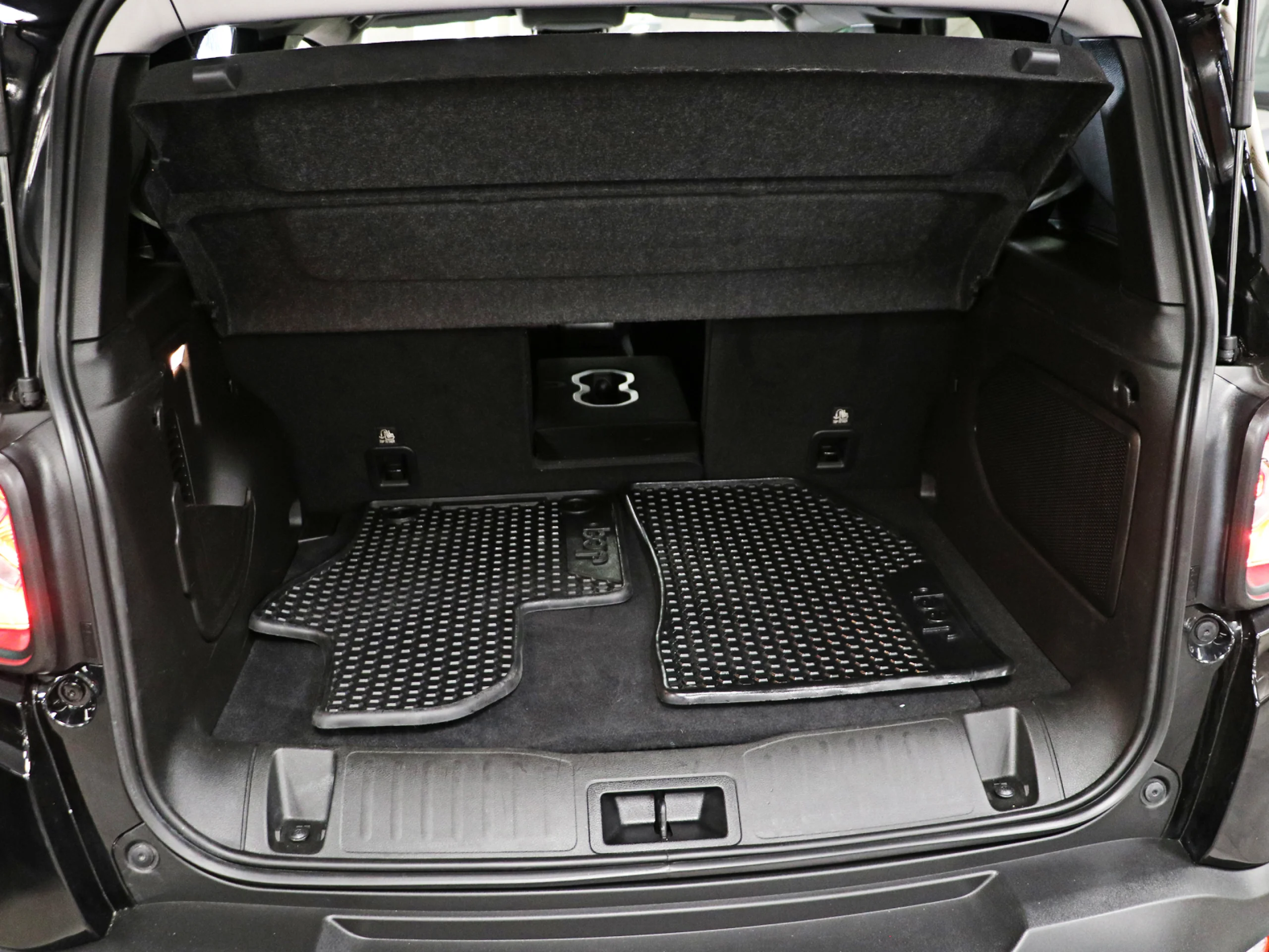 Jeep Renegade 1.3 PHEV Trailhawk AWD AT 177 kW (240 CV) - Foto 47
