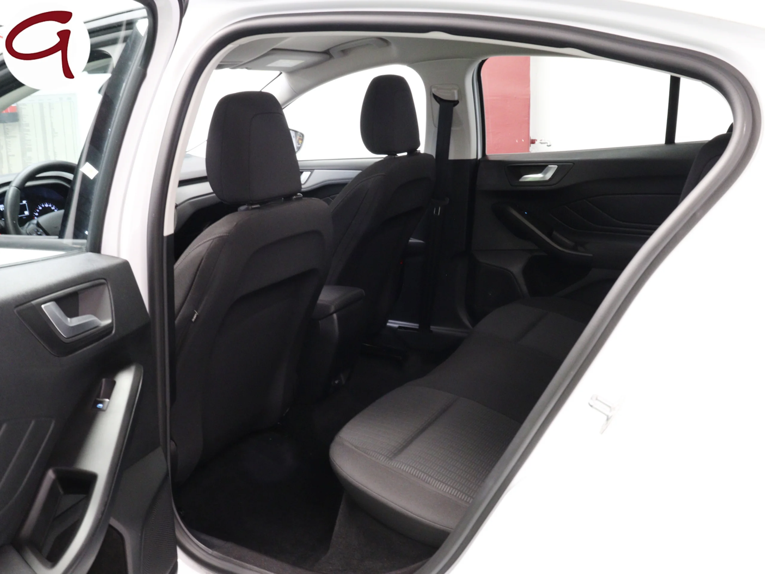 Ford Focus 1.0 Ecoboost Trend 74 kW (100 CV) - Foto 6