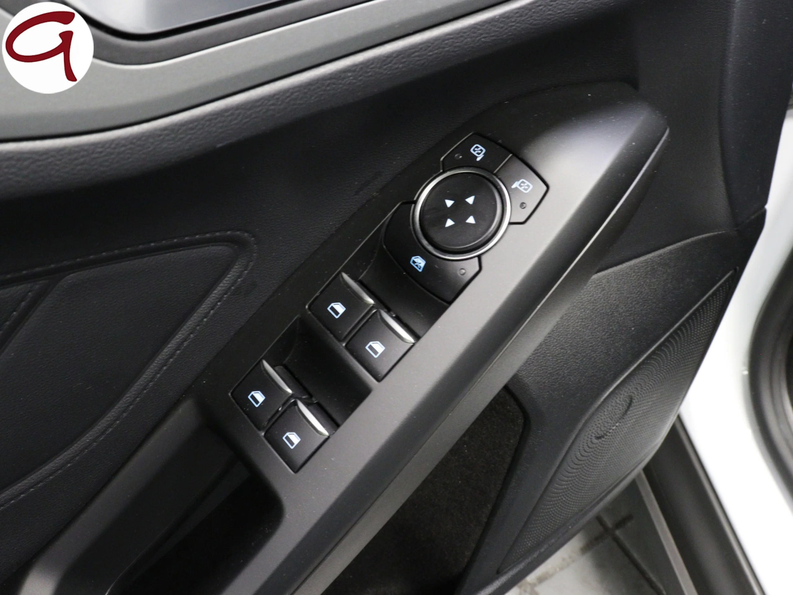 Ford Focus 1.0 Ecoboost Trend 74 kW (100 CV) - Foto 8