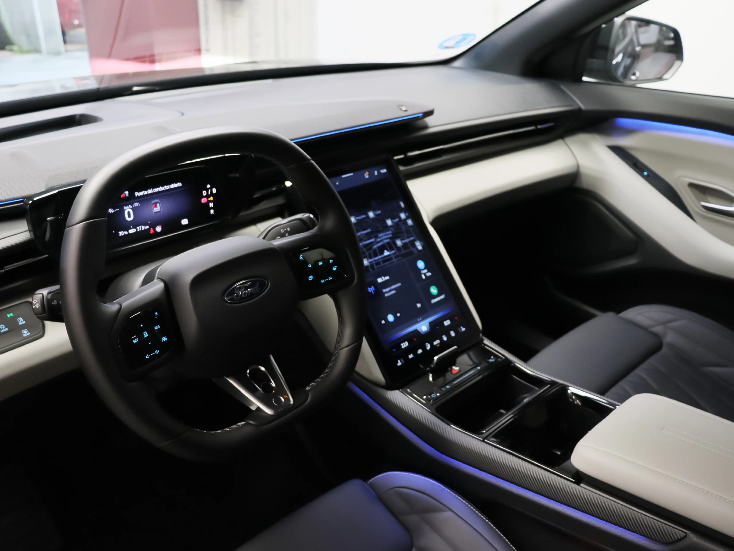 Ford Capri CX740L Premium R. Ext. AWD 77kWh 250 kW (340 CV) - Foto 3