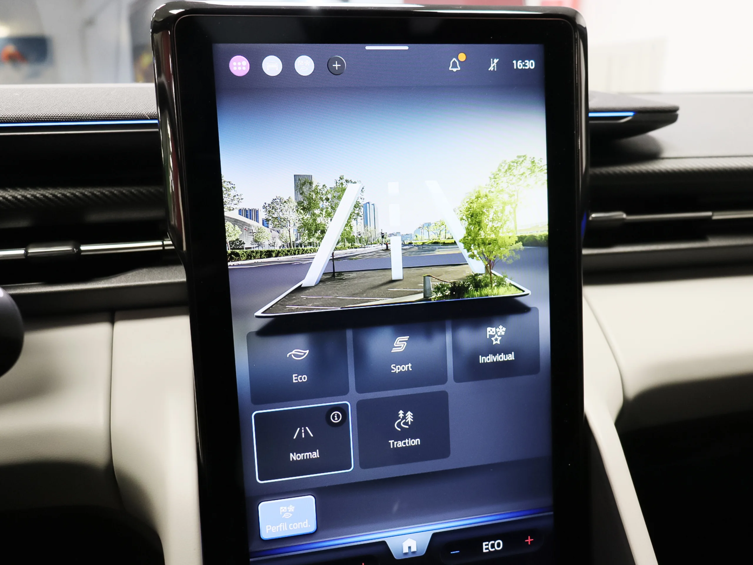 Ford Capri CX740L Premium R. Ext. AWD 77kWh 250 kW (340 CV) - Foto 24