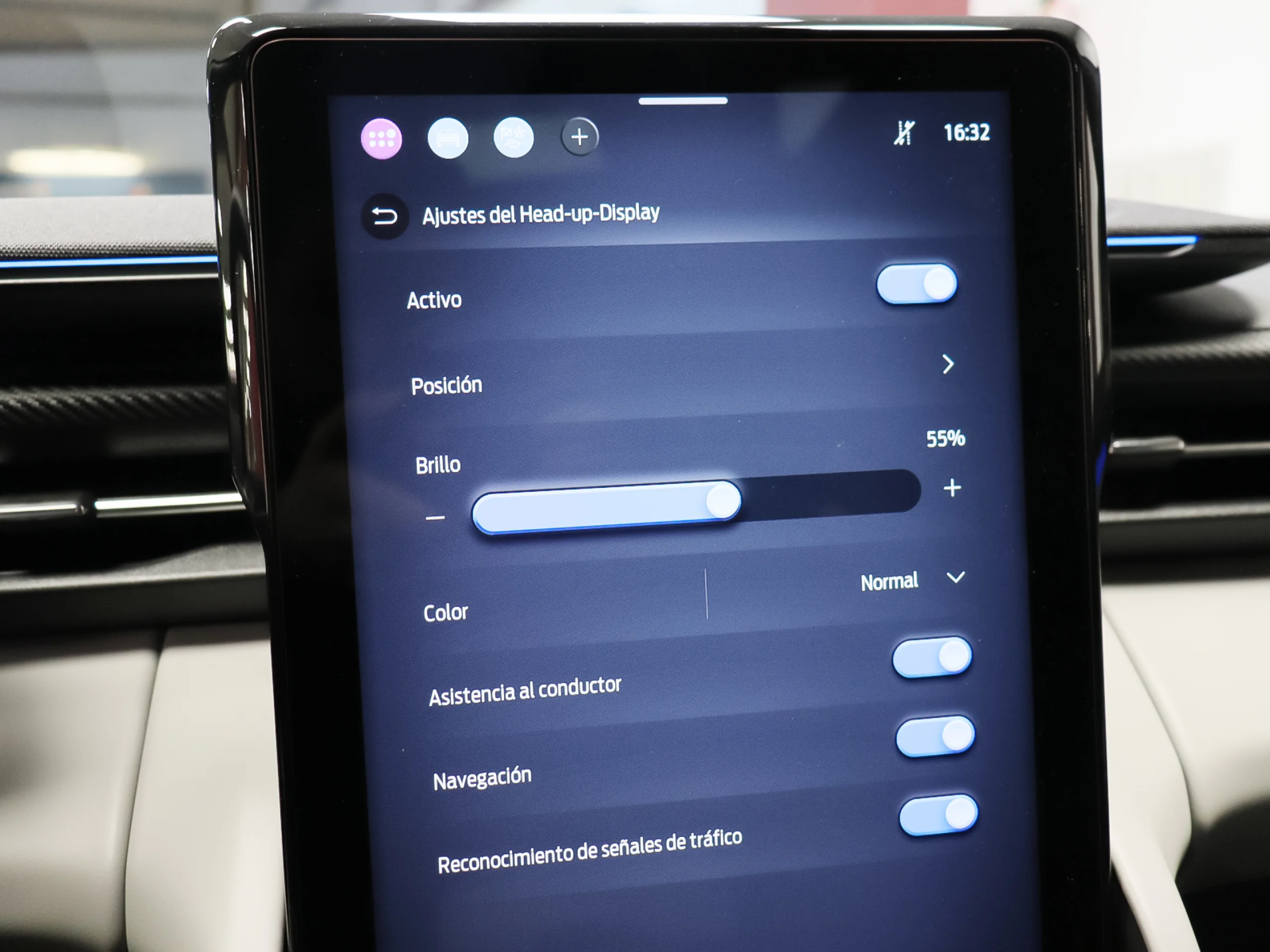 Ford Capri CX740L Premium R. Ext. AWD 77kWh 250 kW (340 CV) - Foto 31