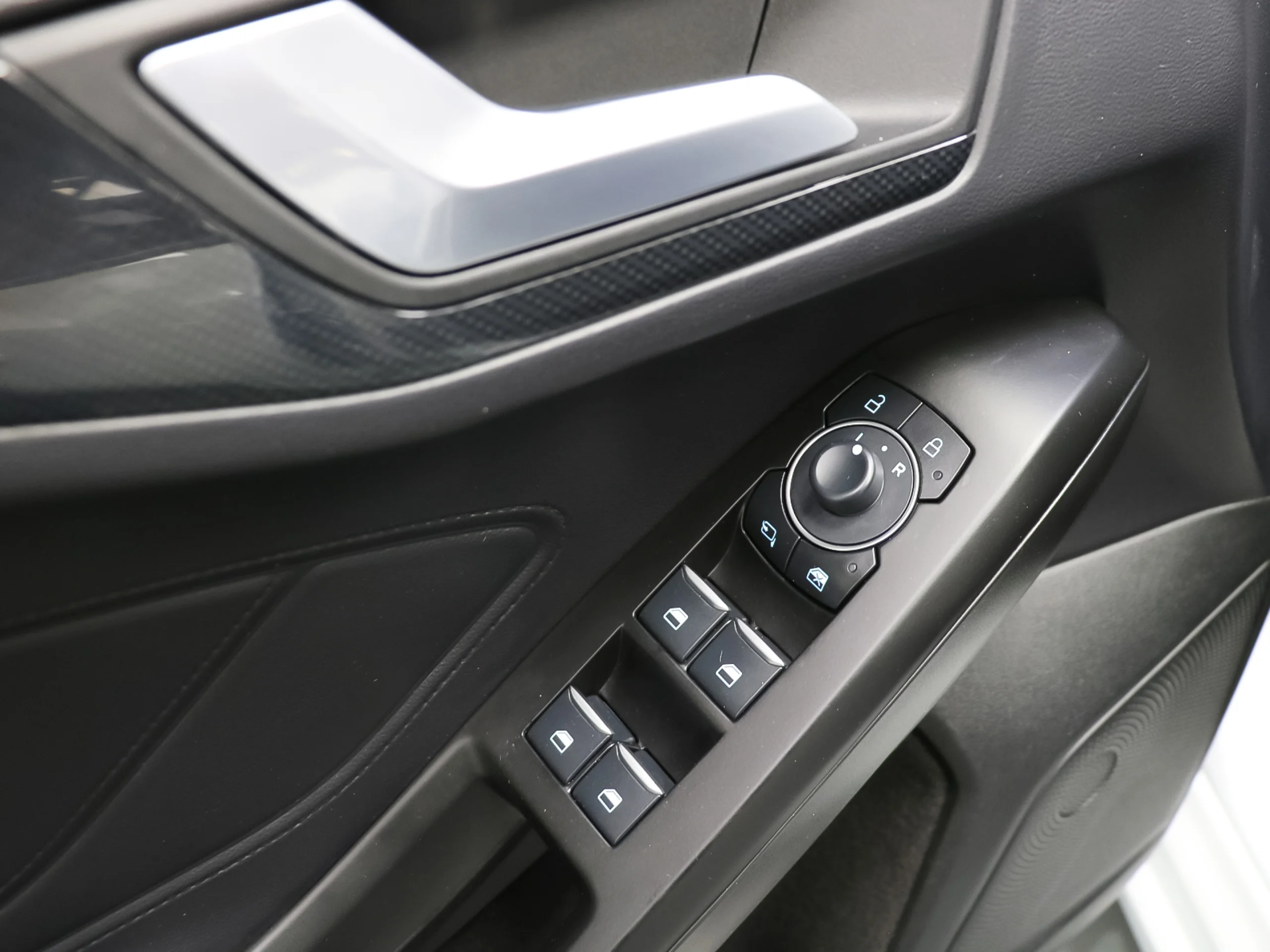 Ford Focus SportBreak 1.0 Ecoboost MHEV ST-Line Auto 114 kW (155 CV) - Foto 38