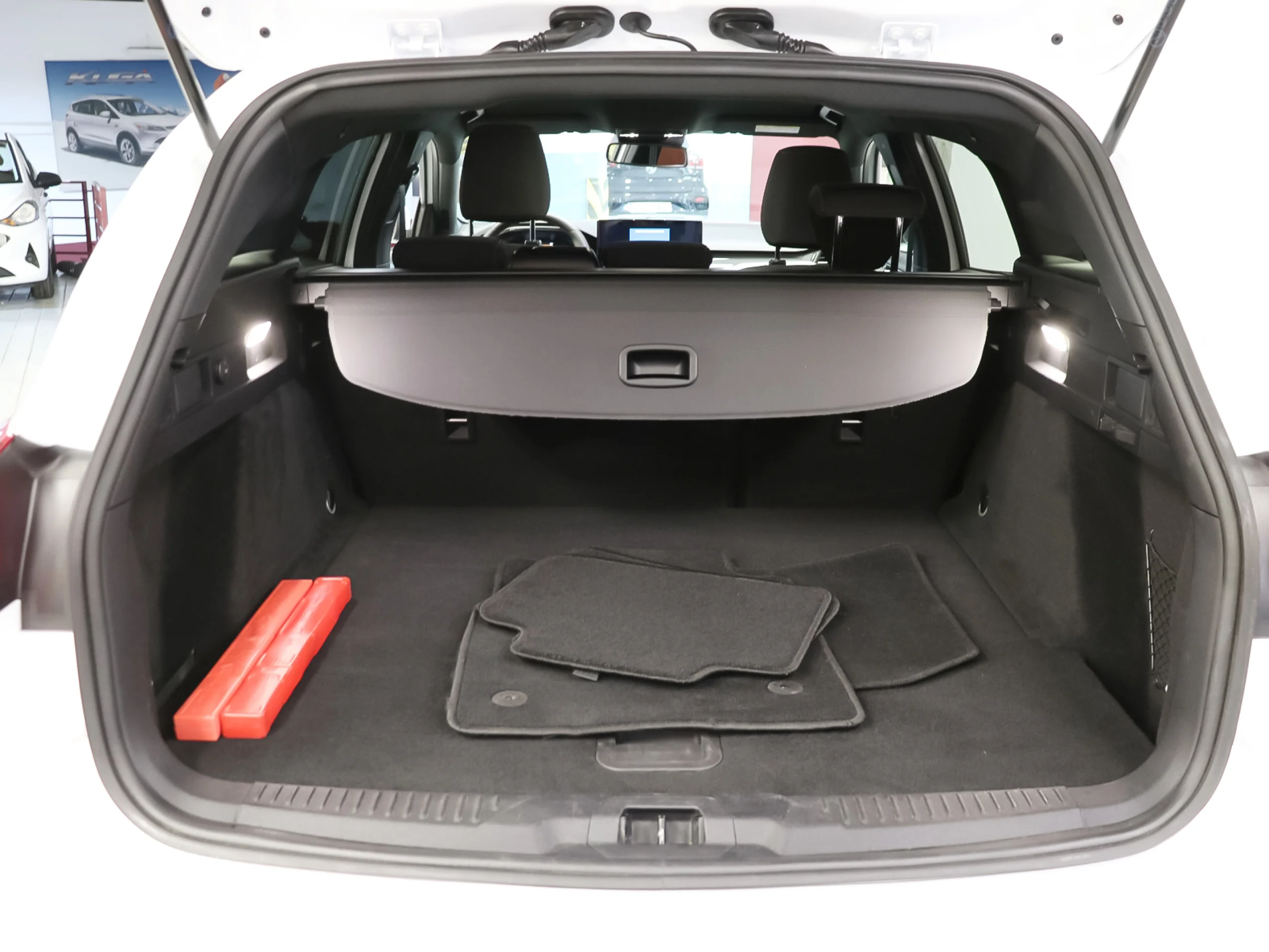 Ford Focus SportBreak 1.0 Ecoboost MHEV ST-Line Auto 114 kW (155 CV) - Foto 40