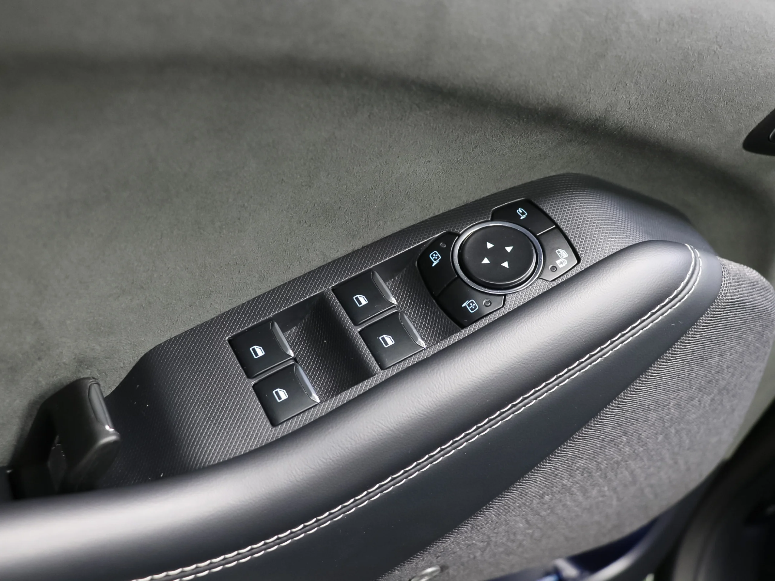 Ford Mustang Mach-E GT AWD Rango Extendido 358 kW (487 CV) - Foto 40