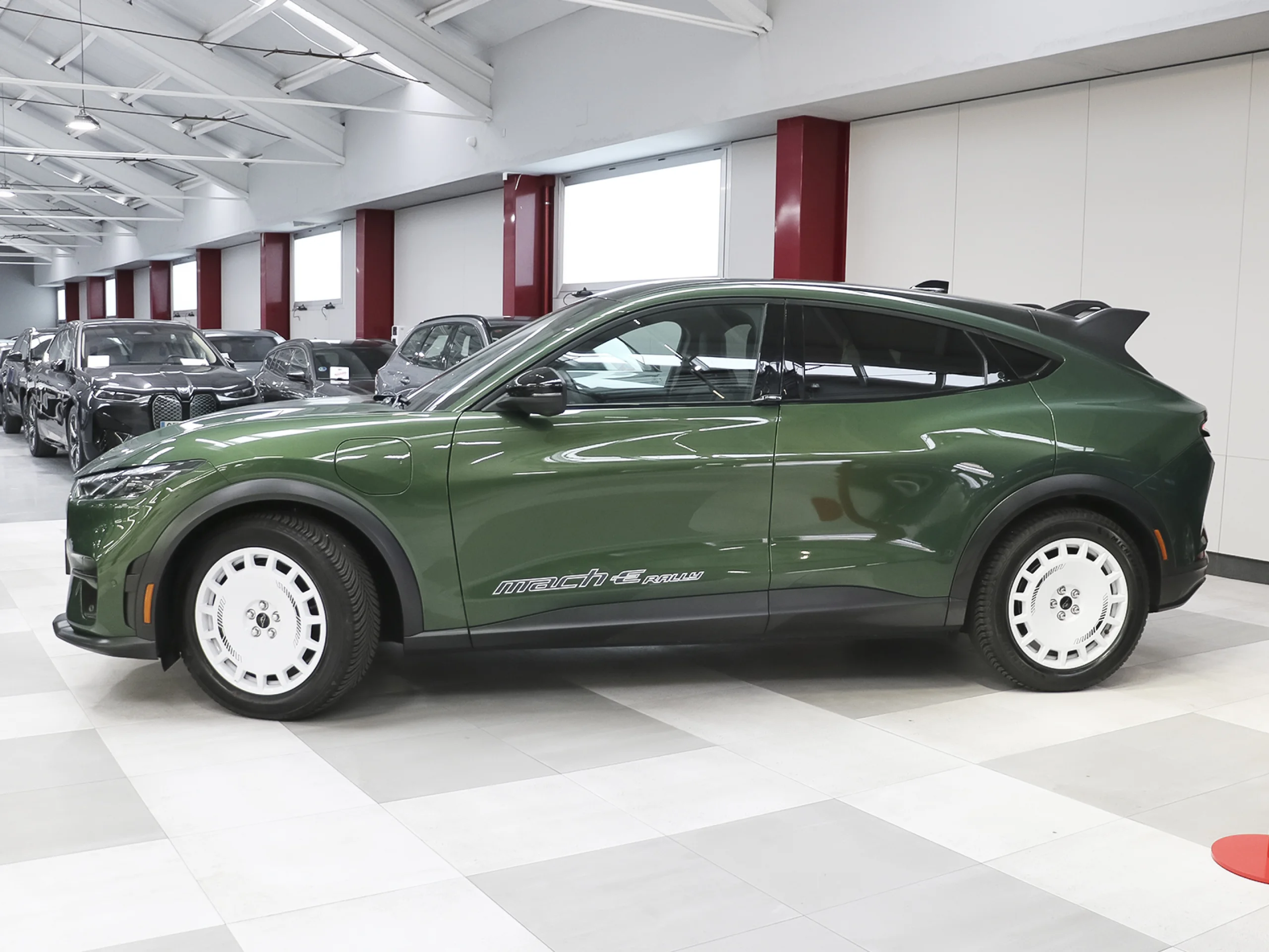 Ford Mustang Mach-E GT AWD Rango Extendido 358 kW (487 CV) - Foto 2