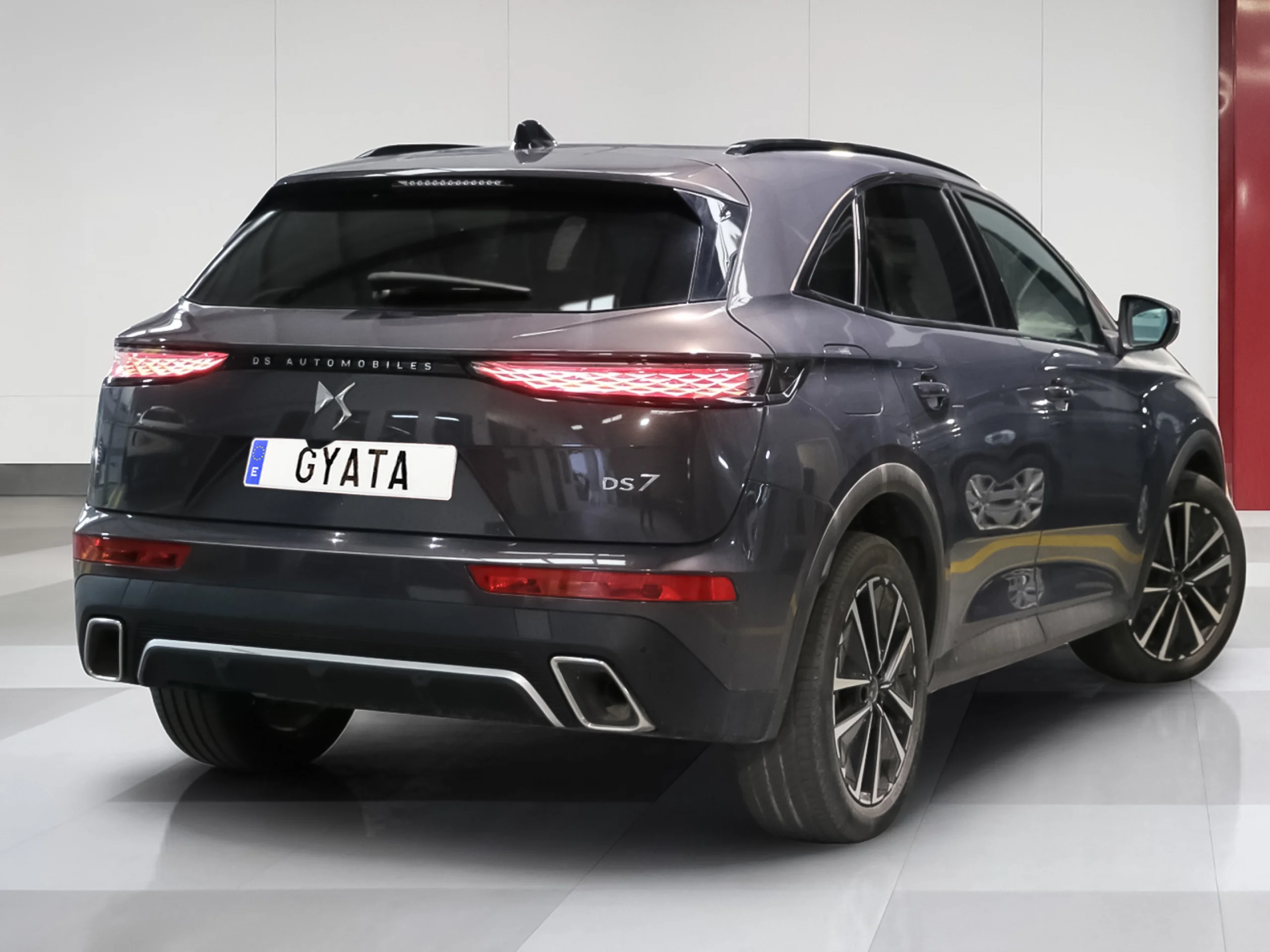 DS DS7 Crossback Plug-In Hybrid Pallas 165 kW (224 CV) - Foto 2