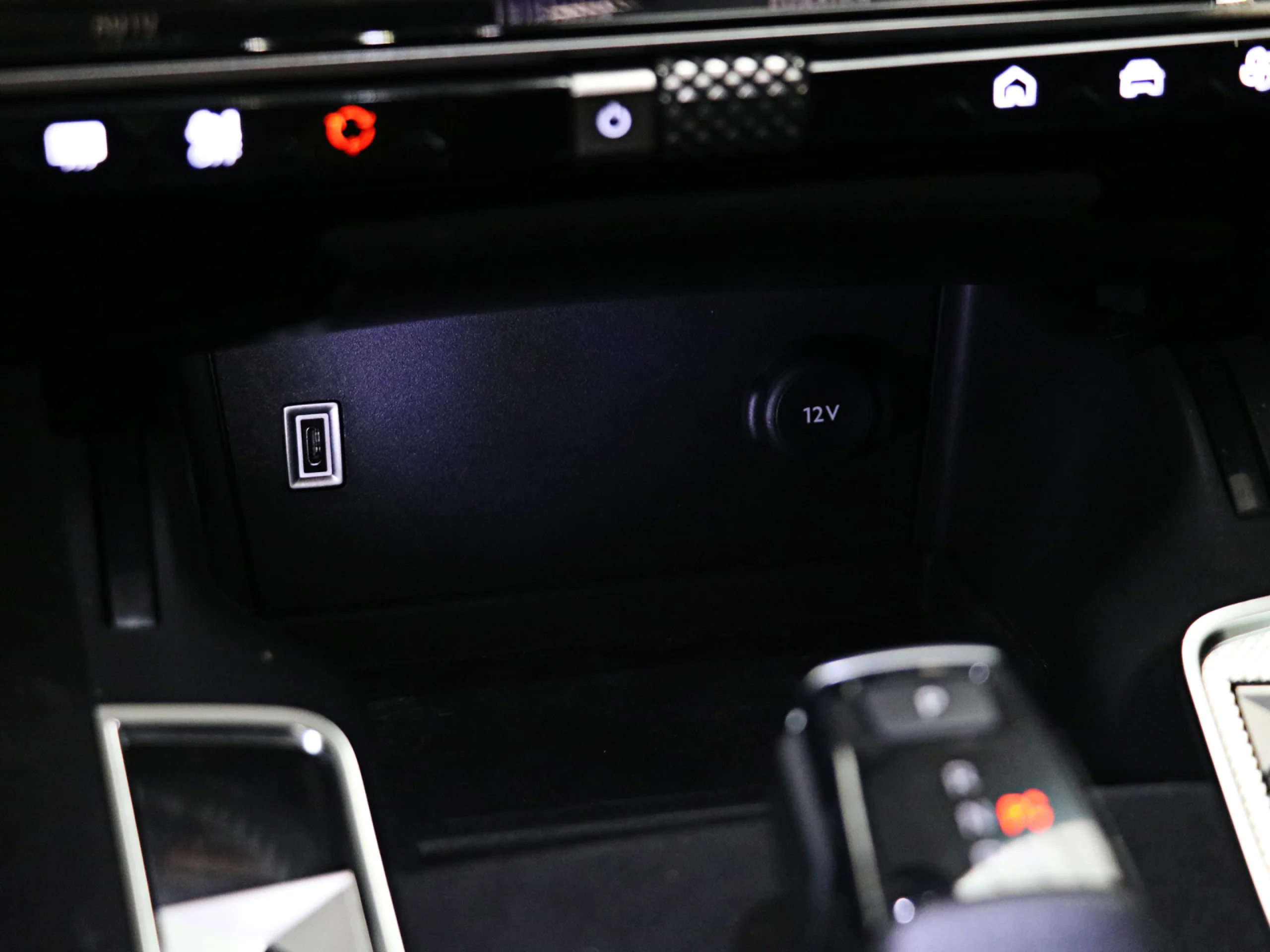DS DS7 Crossback Plug-In Hybrid Pallas 165 kW (224 CV) - Foto 20