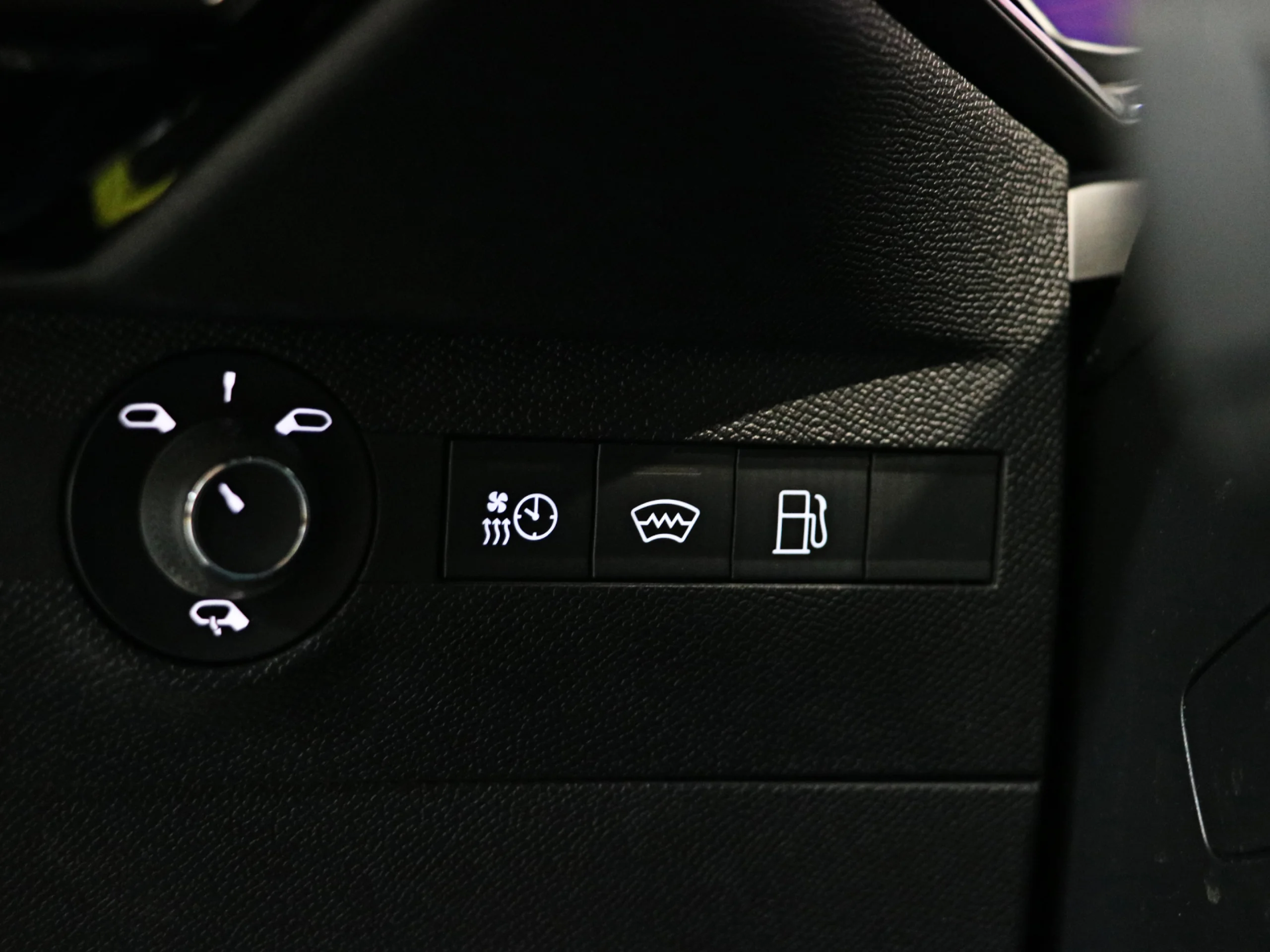 DS DS7 Crossback Plug-In Hybrid Pallas 165 kW (224 CV) - Foto 32