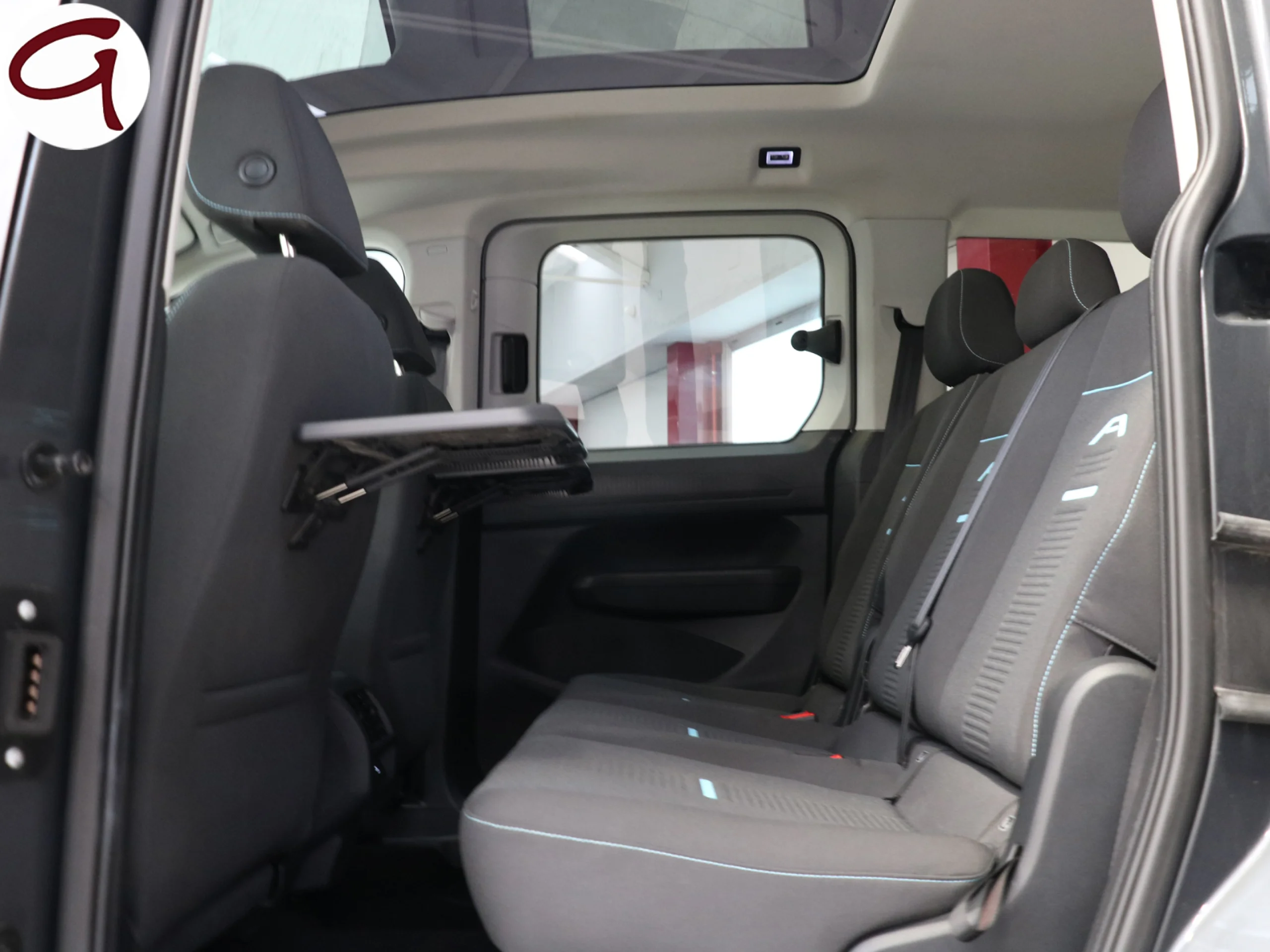 Ford Tourneo Connect 2.0 Ecoblue Active 75 kW (102 CV) - Foto 13