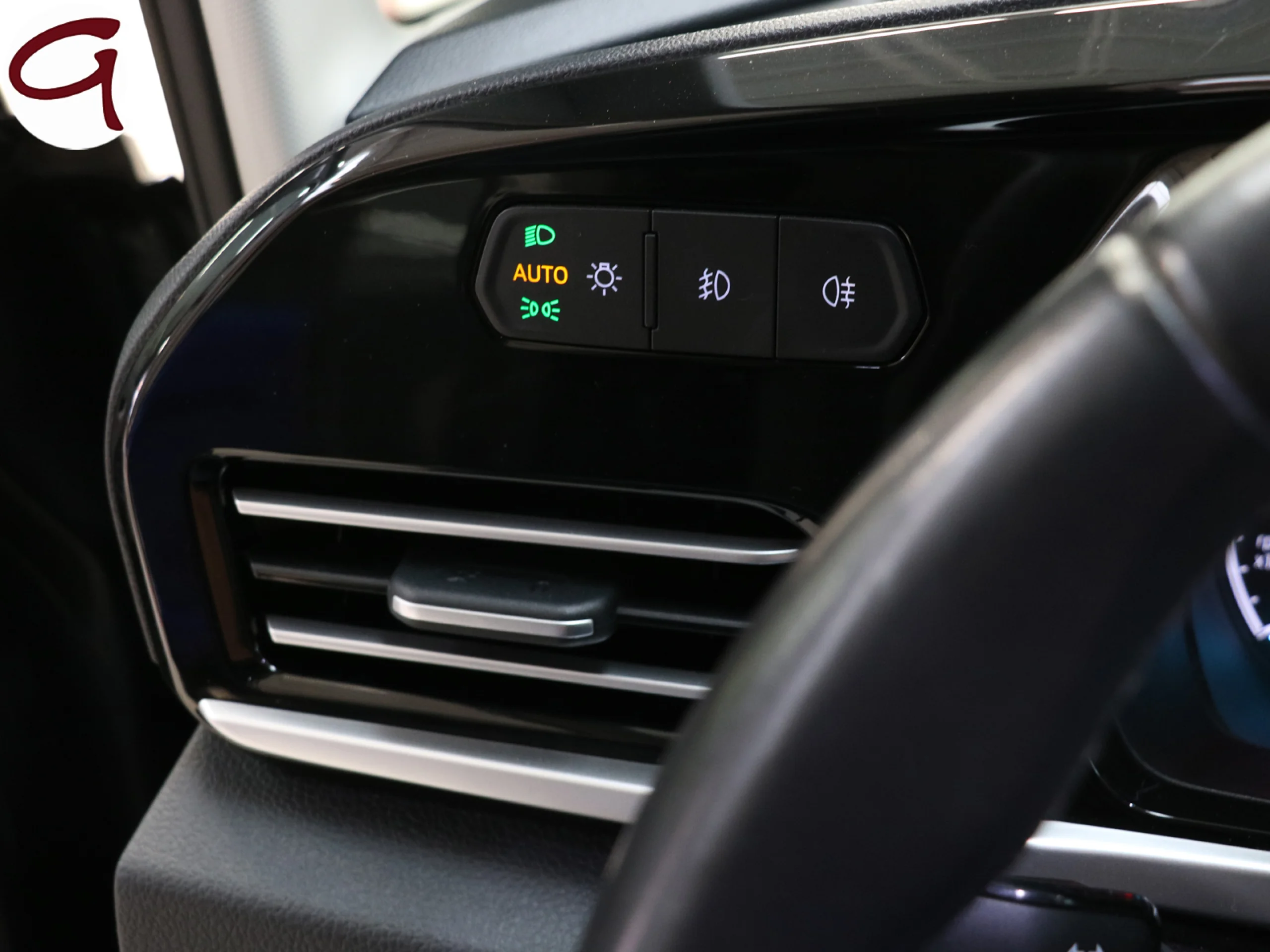 Ford Tourneo Connect 2.0 Ecoblue Active 75 kW (102 CV) - Foto 31