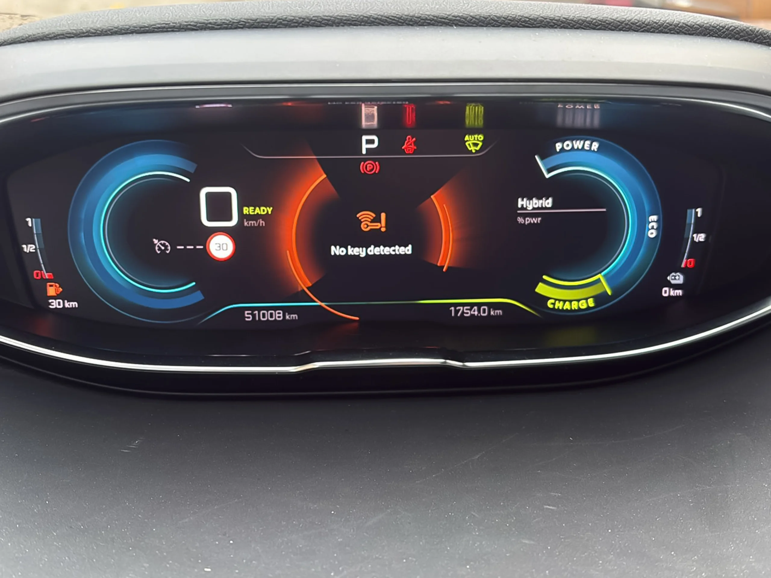 Peugeot 3008 Hybrid 225 Allure Pack e-EAT8 165 kW (225 CV) - Foto 6