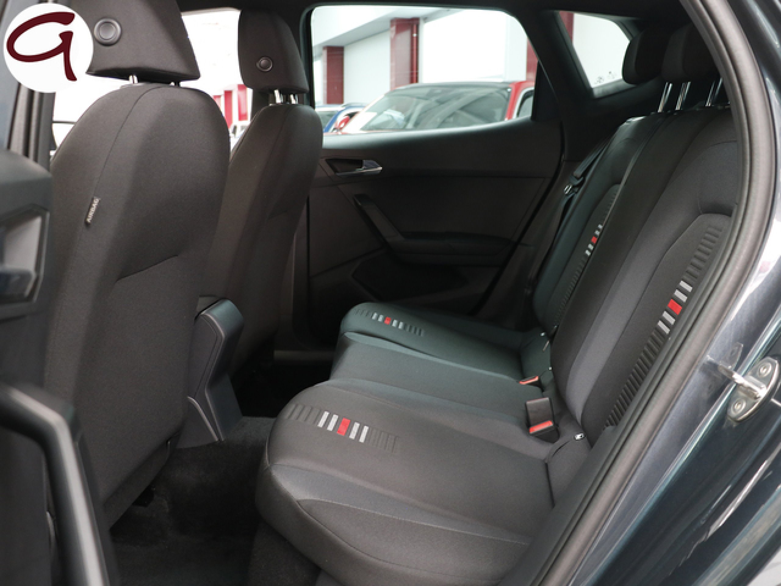 SEAT Arona 1.0 TGI GNC FR 66 kW (90 CV) - Foto 7