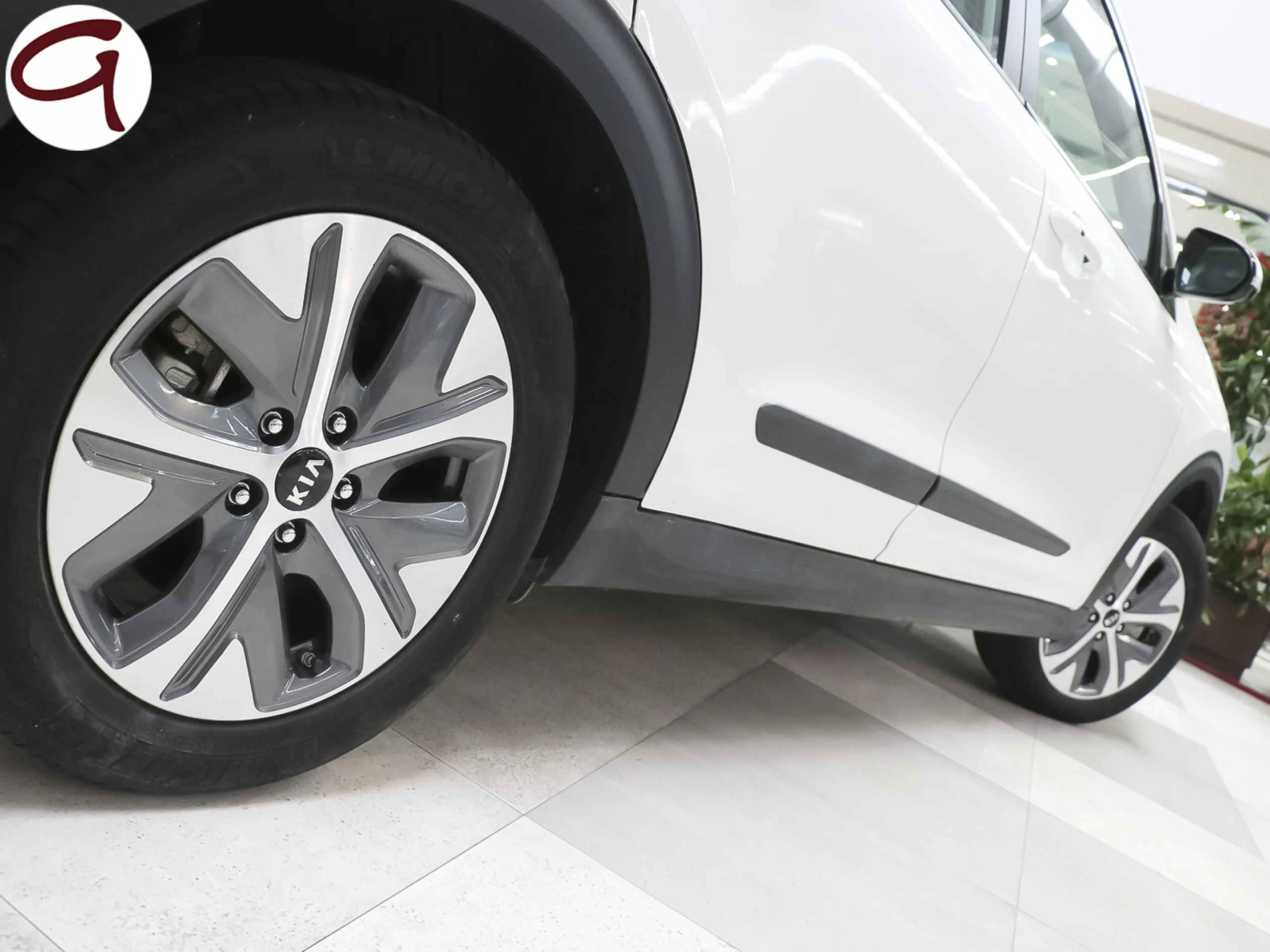 Kia E-Niro Concept 100 kW (136 CV) - Foto 39