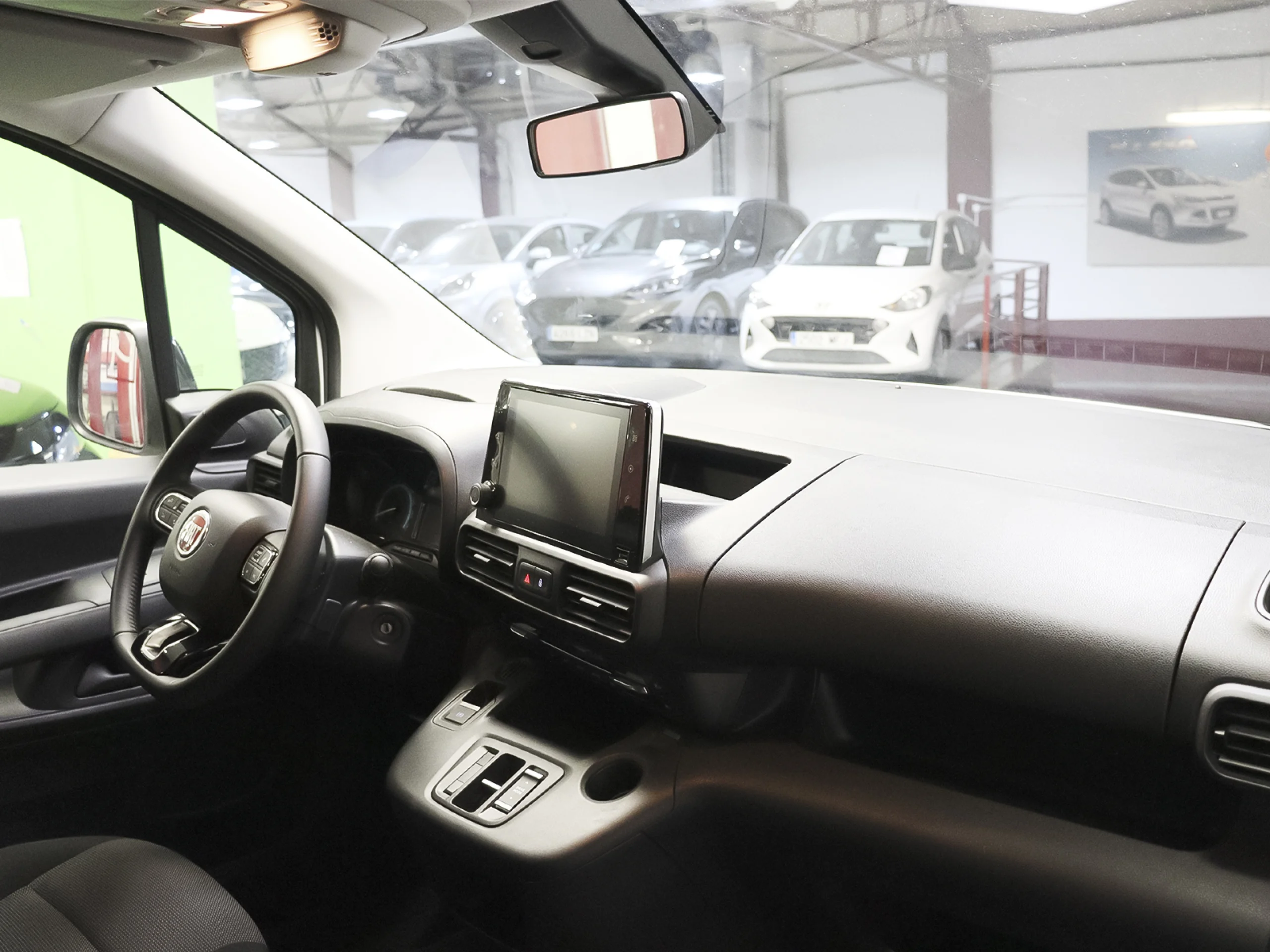 Fiat E-Doblò Furgón Maxi 50kWh L2H1 100 kW (136 CV) - Foto 7