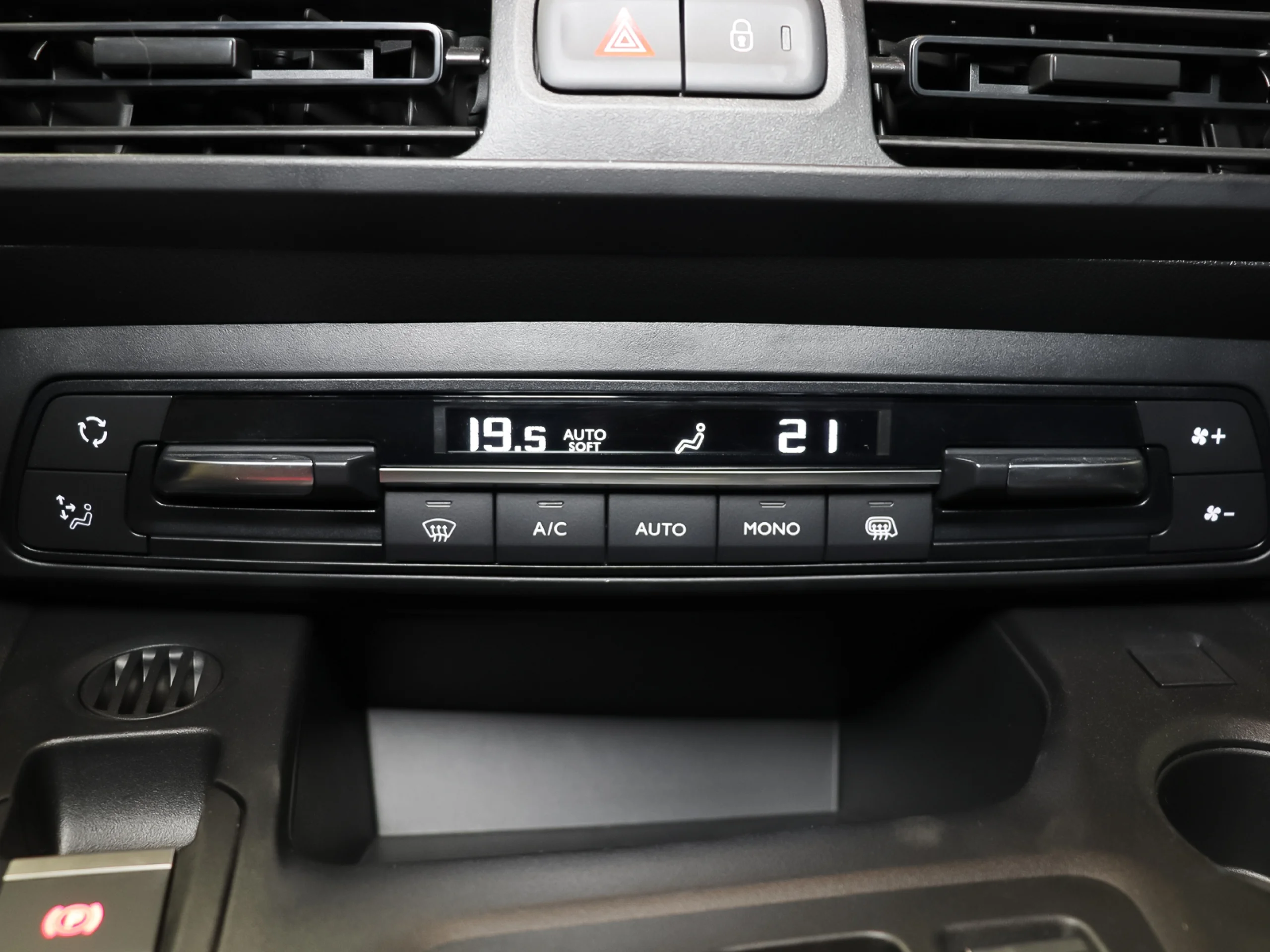 Fiat E-Doblò Furgón Maxi 50kWh L2H1 100 kW (136 CV) - Foto 22