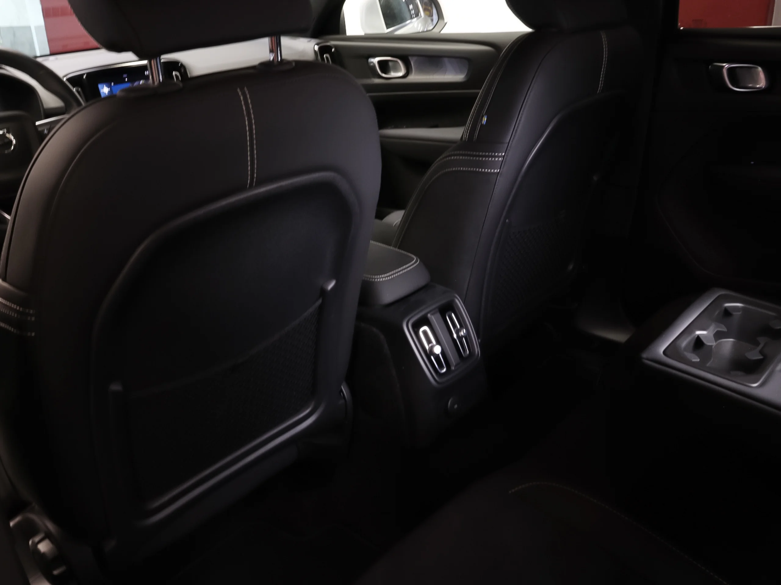 Volvo XC40 T4 PHEV Recharge Core Auto 155 kW (211 CV) - Foto 6