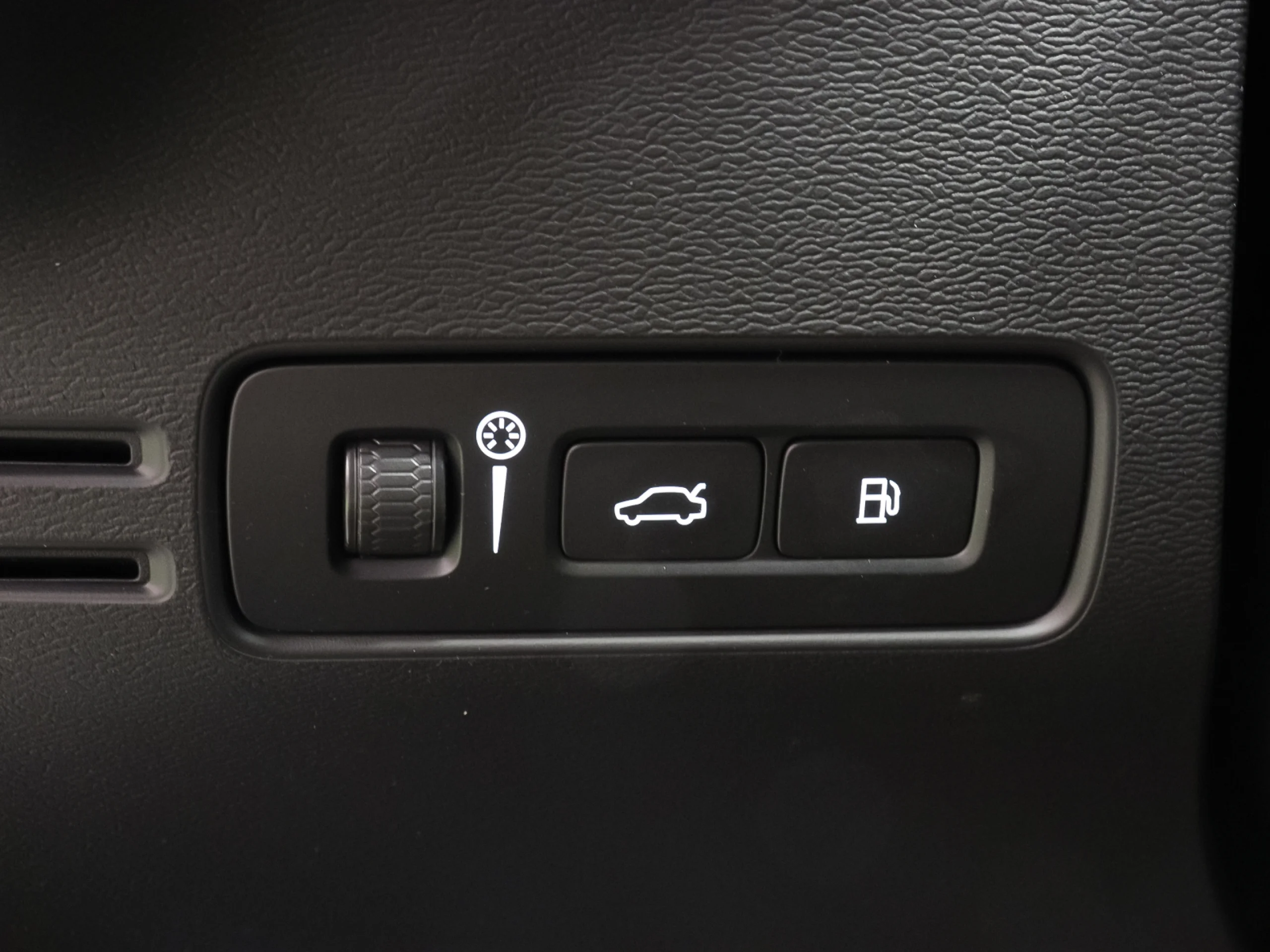 Volvo XC40 T4 PHEV Recharge Core Auto 155 kW (211 CV) - Foto 11