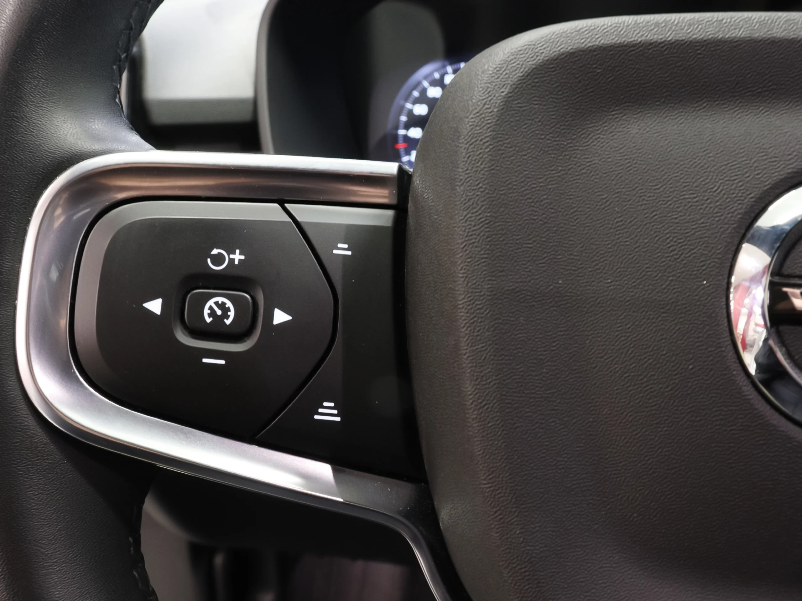 Volvo XC40 T4 PHEV Recharge Core Auto 155 kW (211 CV) - Foto 12