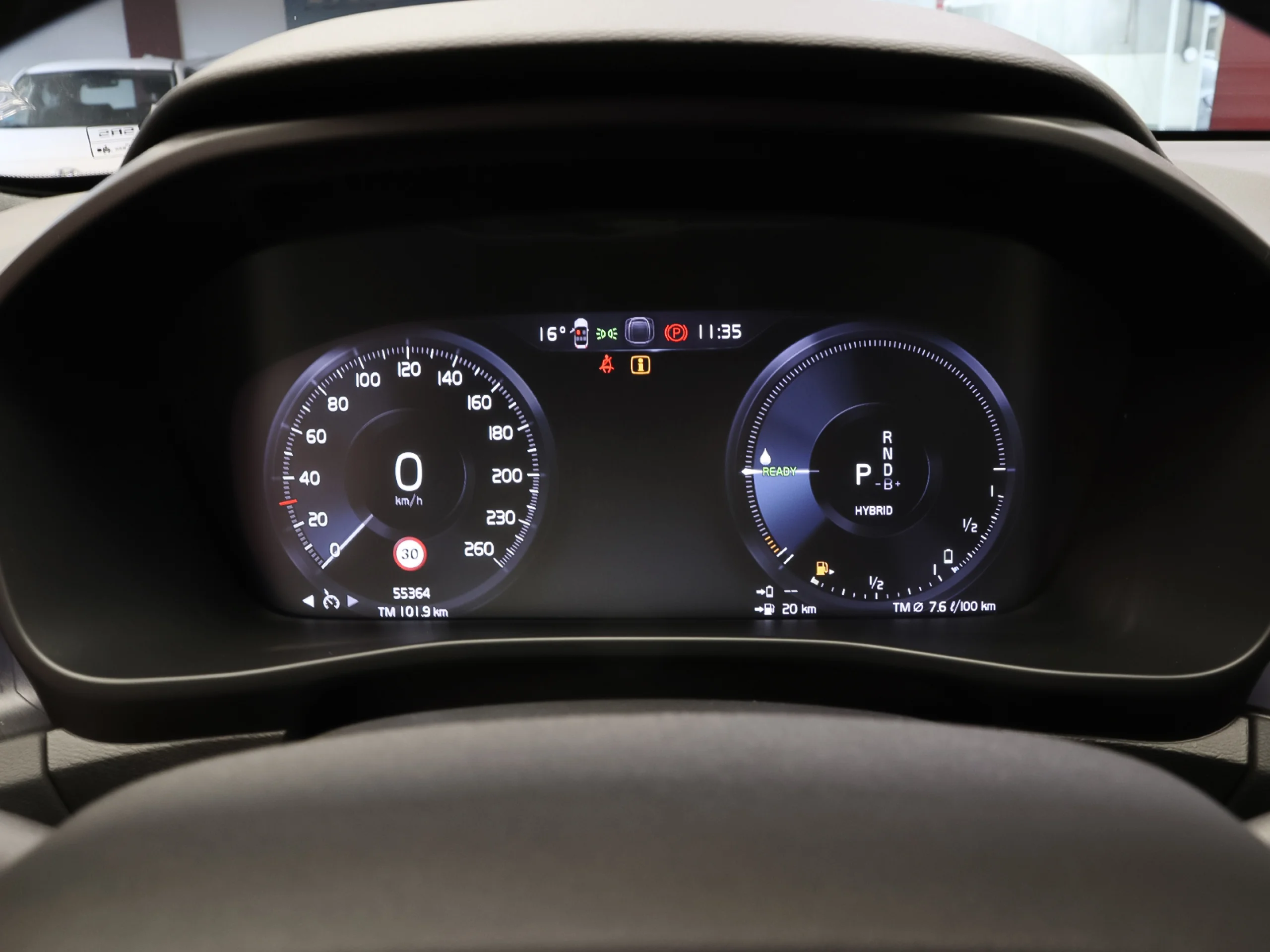 Volvo XC40 T4 PHEV Recharge Core Auto 155 kW (211 CV) - Foto 16