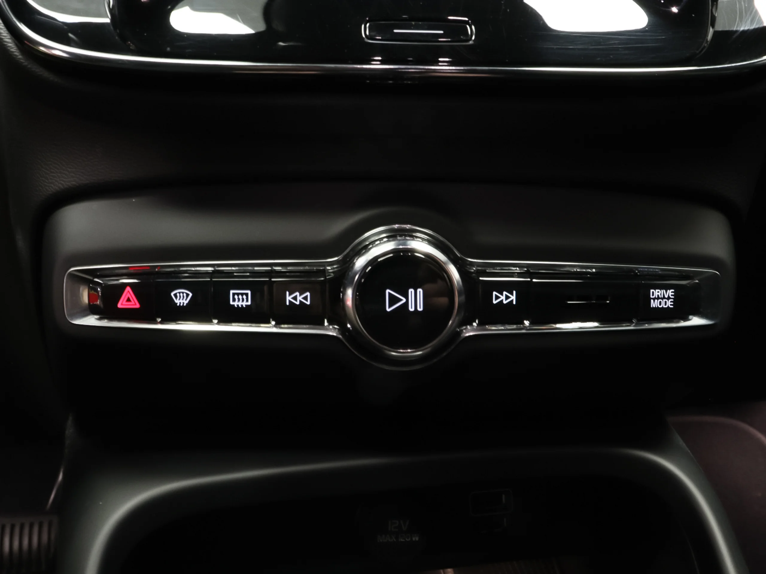 Volvo XC40 T4 PHEV Recharge Core Auto 155 kW (211 CV) - Foto 21