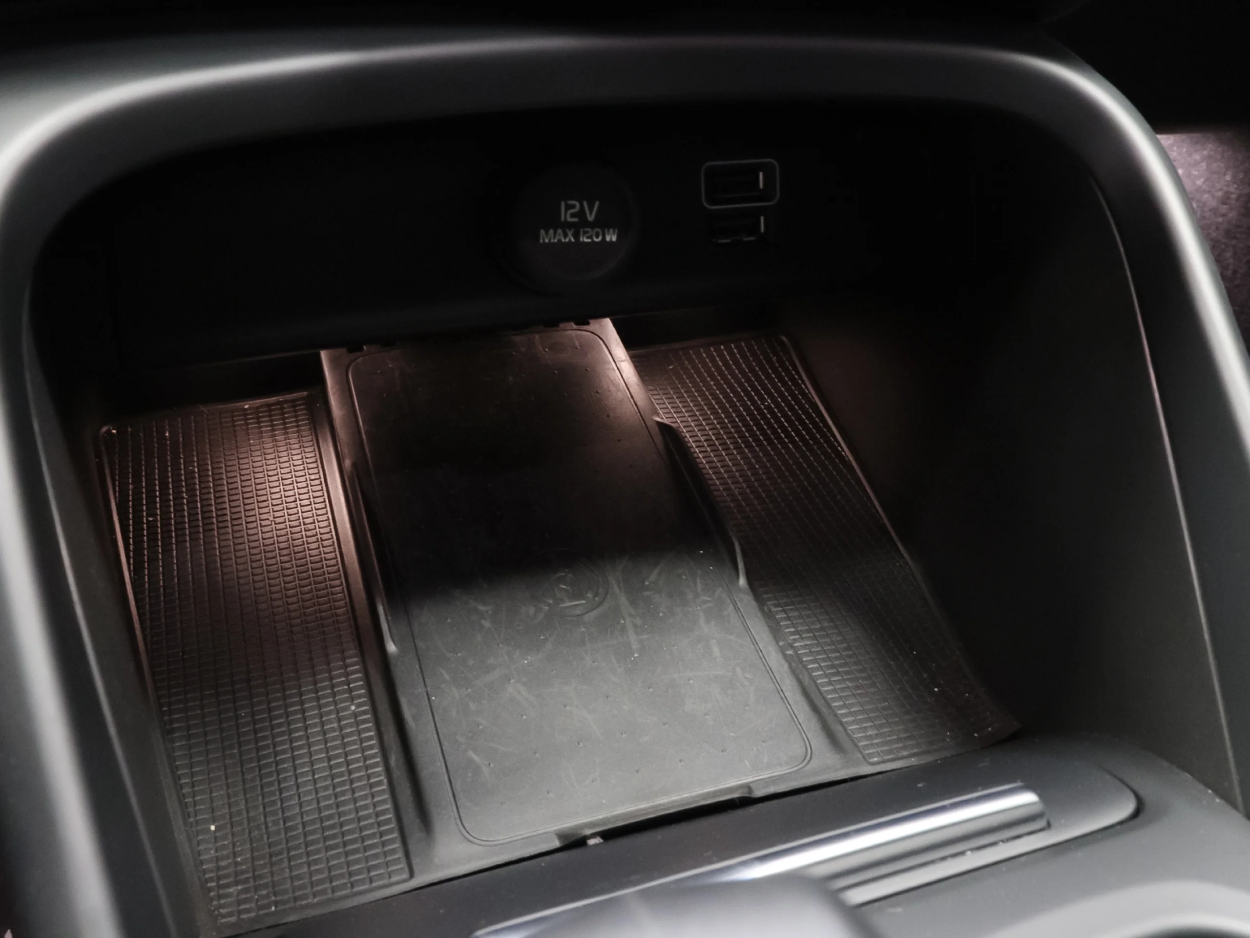 Volvo XC40 T4 PHEV Recharge Core Auto 155 kW (211 CV) - Foto 22