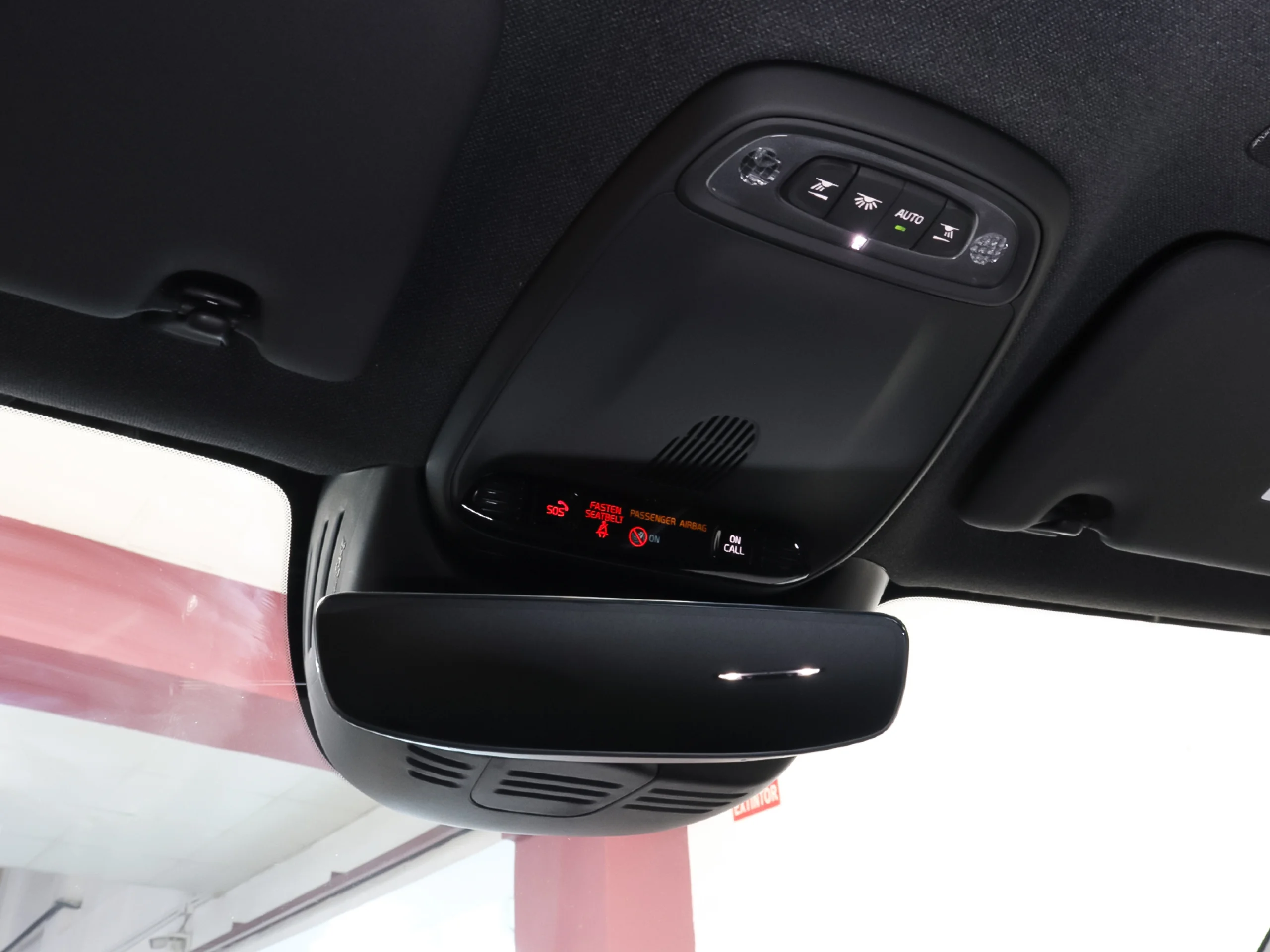 Volvo XC40 T4 PHEV Recharge Core Auto 155 kW (211 CV) - Foto 24