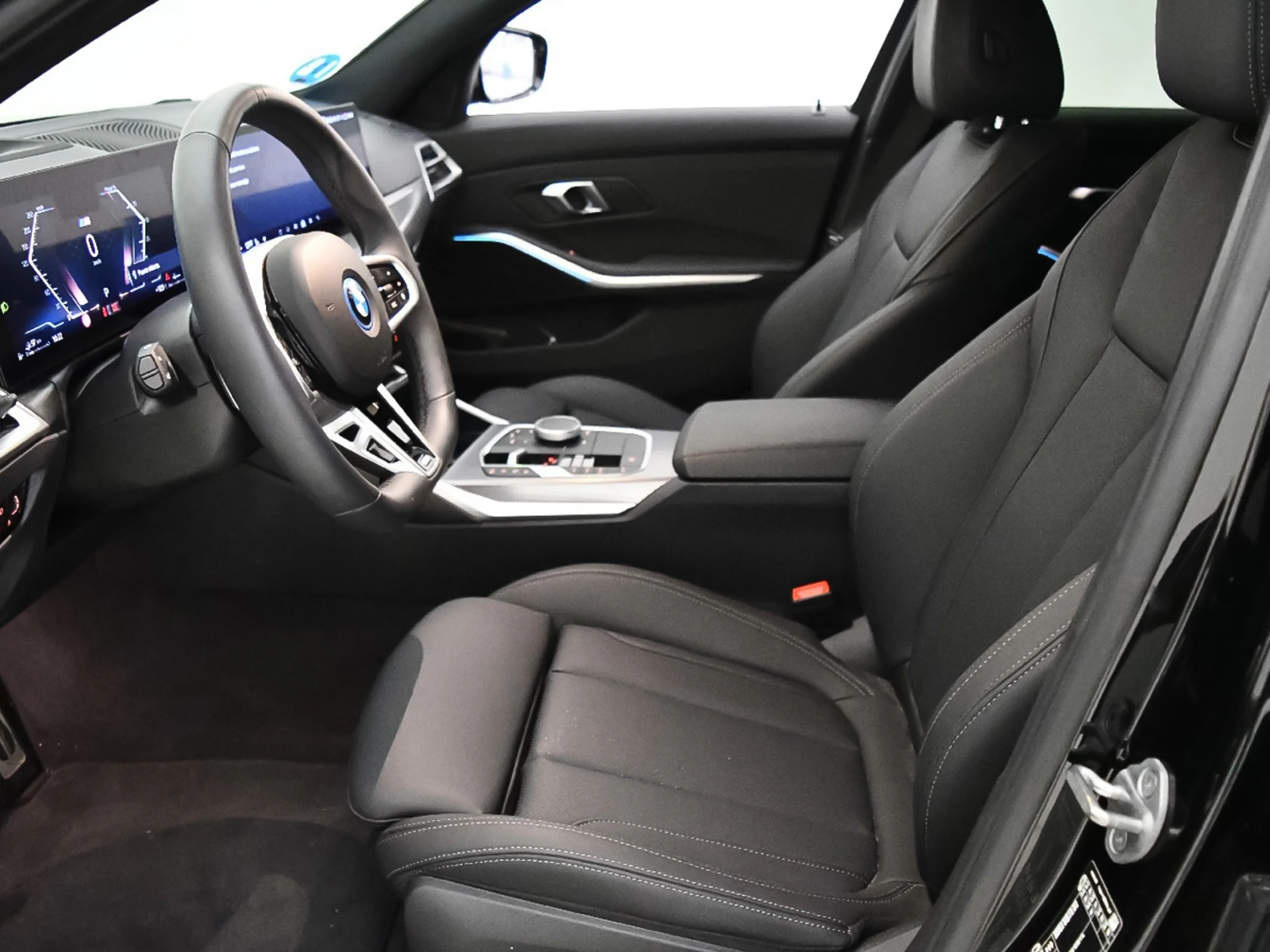 BMW Serie 3 330e xDrive Touring 215 kW (292 CV) - Foto 3