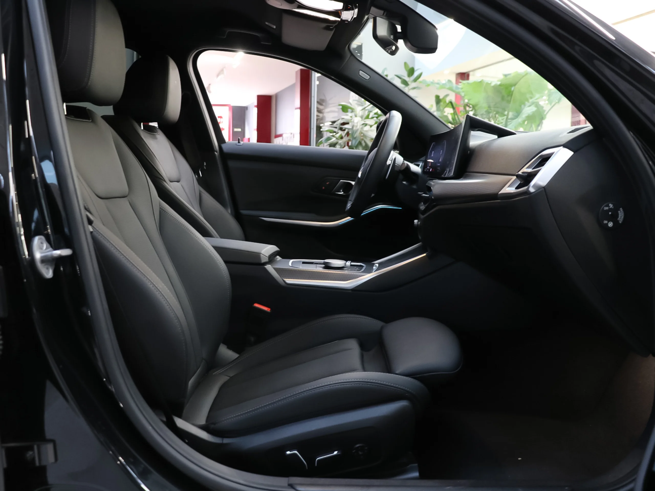 BMW Serie 3 330e xDrive Touring 215 kW (292 CV) - Foto 6