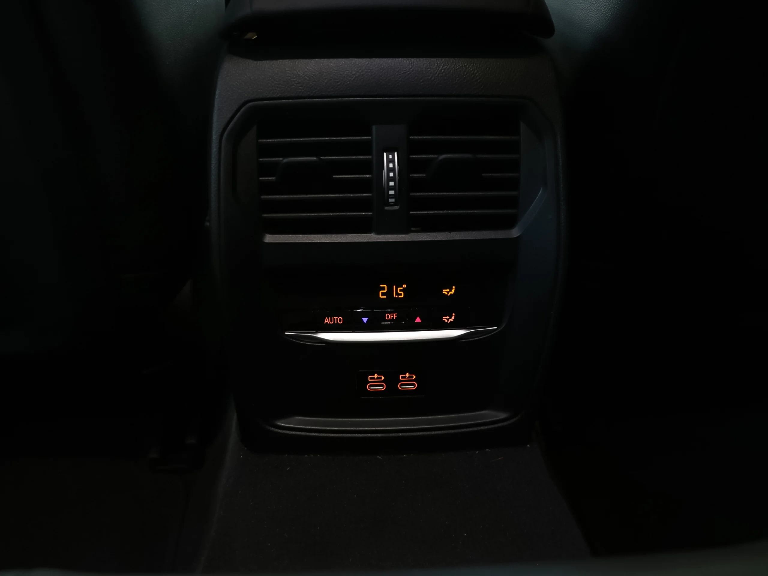 BMW Serie 3 330e xDrive Touring 215 kW (292 CV) - Foto 13