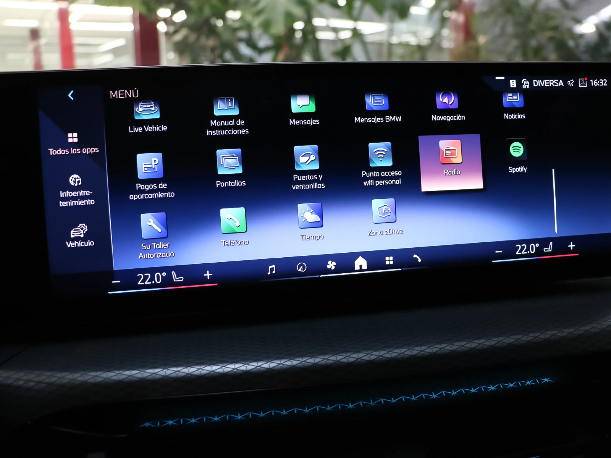 BMW Serie 3 330e xDrive Touring 215 kW (292 CV) - Foto 24