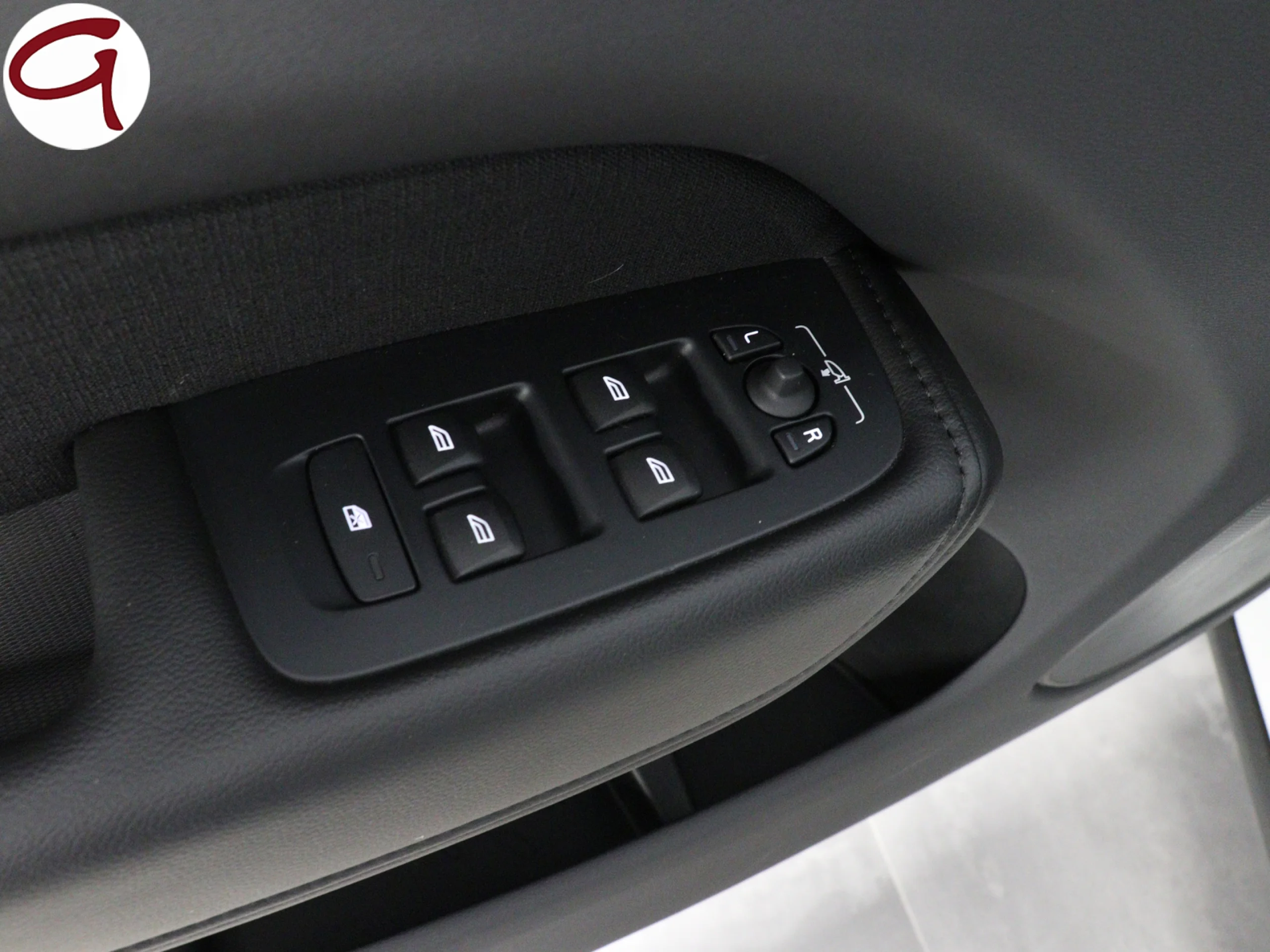 Volvo XC60 B4 D Momentum Pro Auto 145 kW (197 CV) - Foto 13