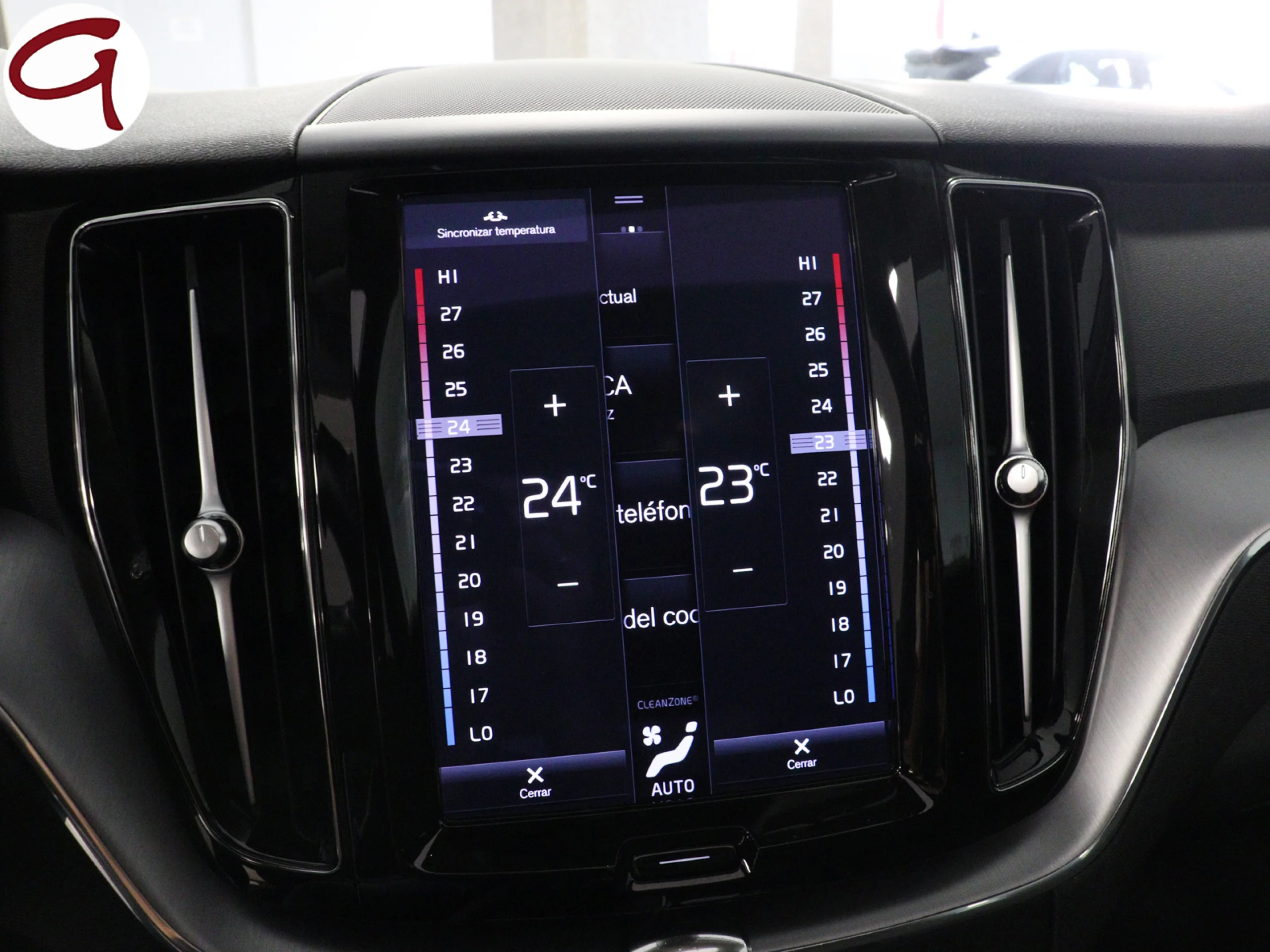 Volvo XC60 B4 D Momentum Pro Auto 145 kW (197 CV) - Foto 24