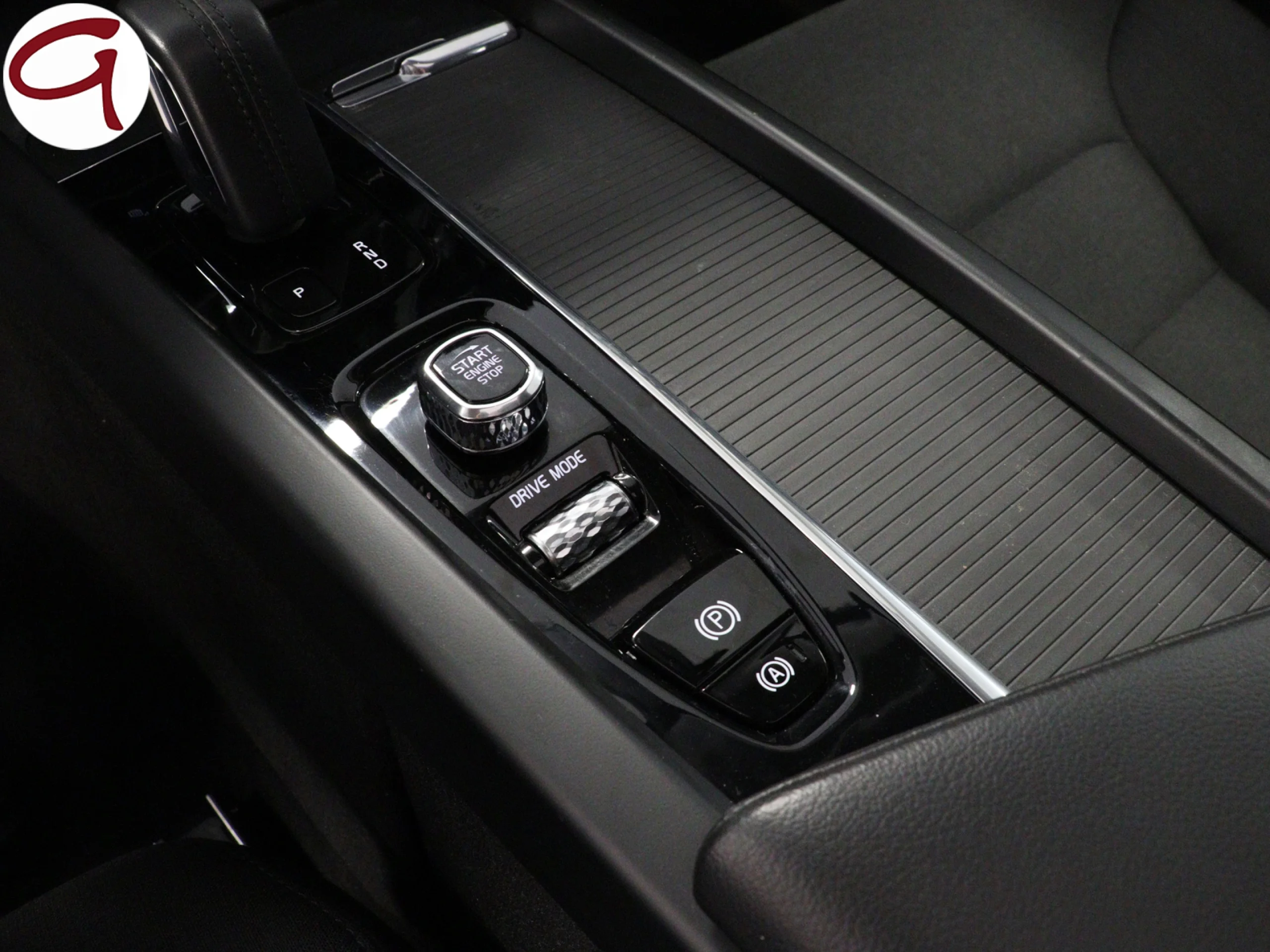 Volvo XC60 B4 D Momentum Pro Auto 145 kW (197 CV) - Foto 28