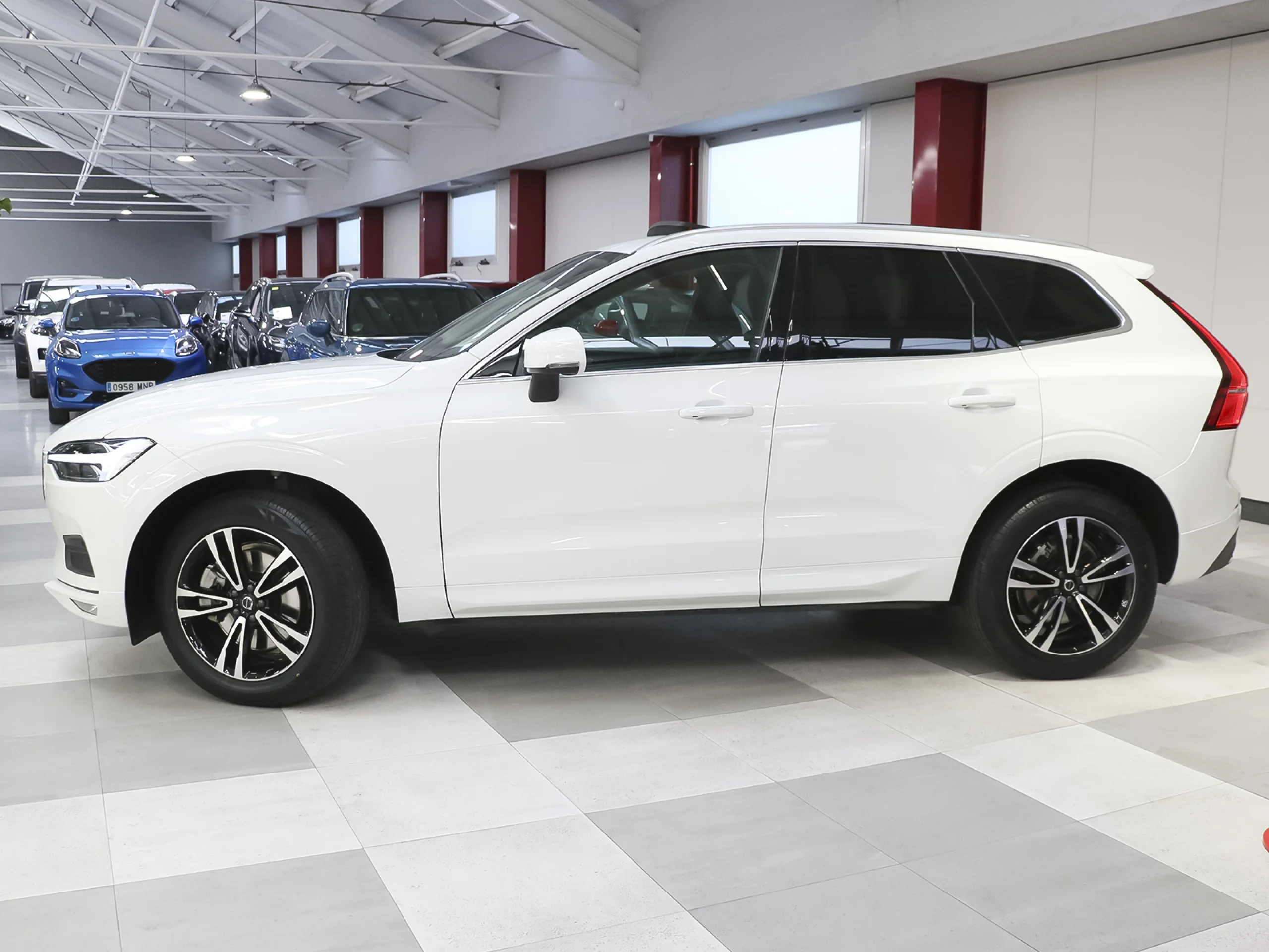Volvo XC60 B4 D Momentum Pro Auto 145 kW (197 CV) - Foto 2
