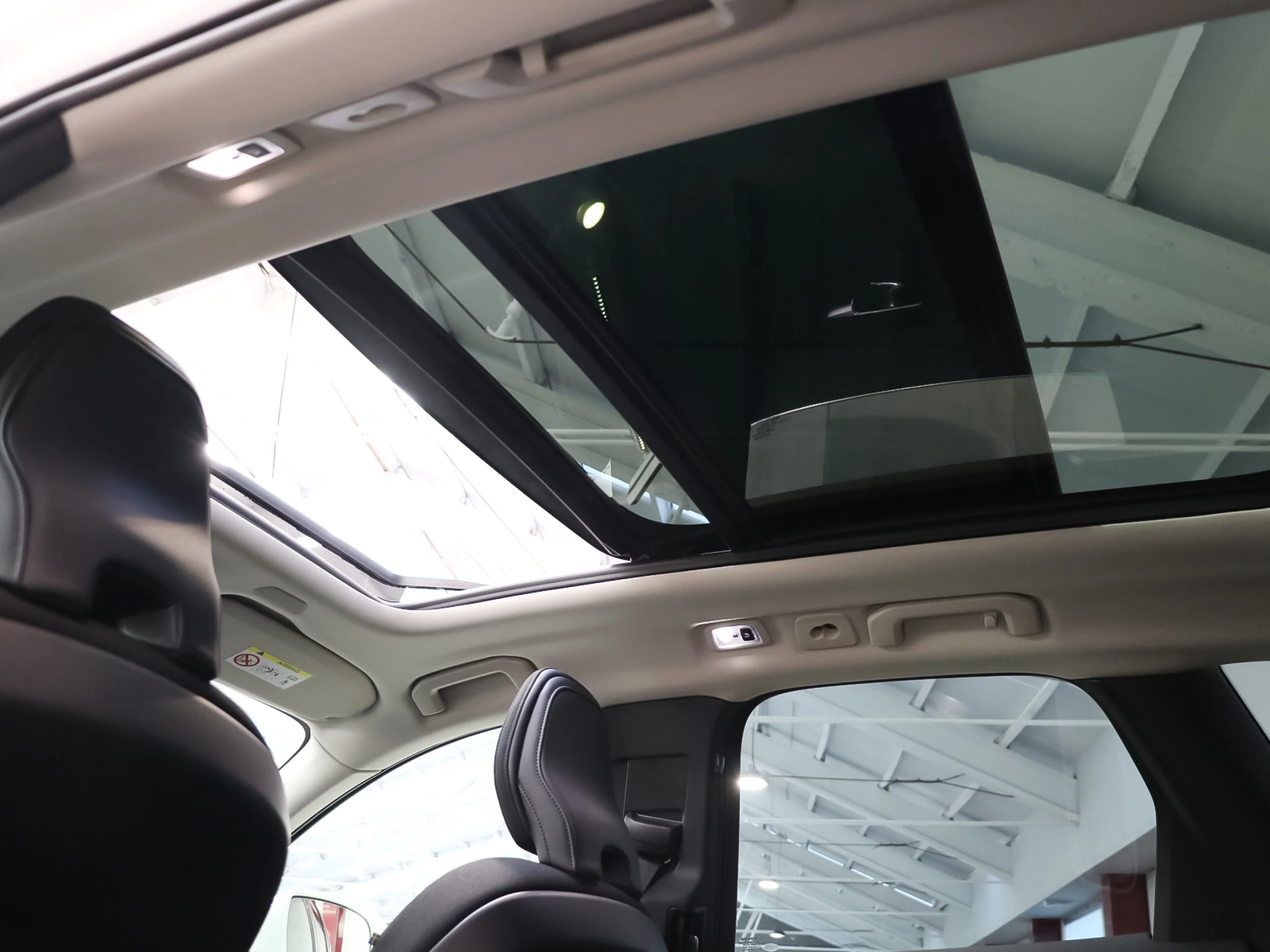 Volvo XC60 B4 D Momentum Pro Auto 145 kW (197 CV) - Foto 10