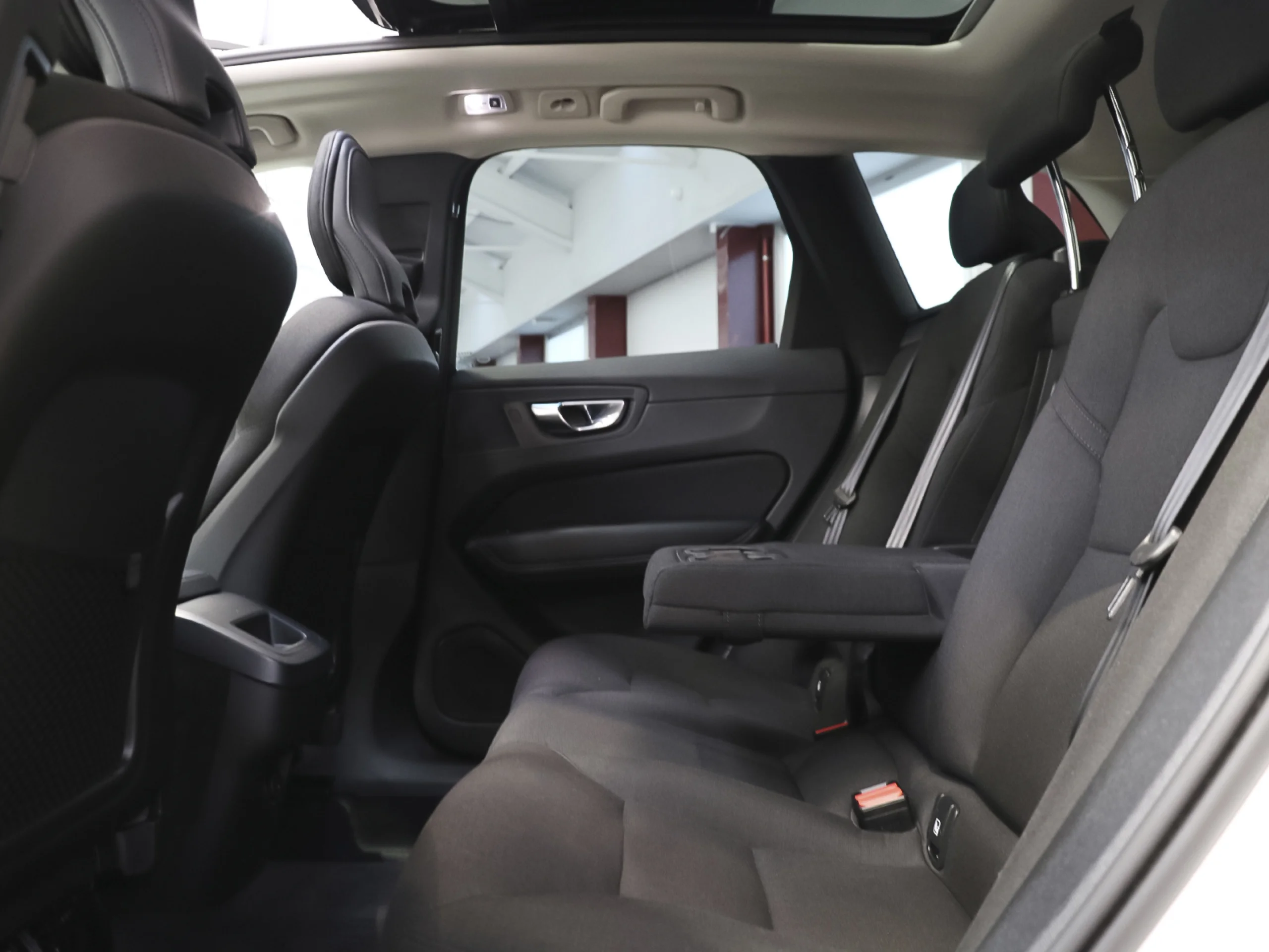 Volvo XC60 B4 D Momentum Pro Auto 145 kW (197 CV) - Foto 12